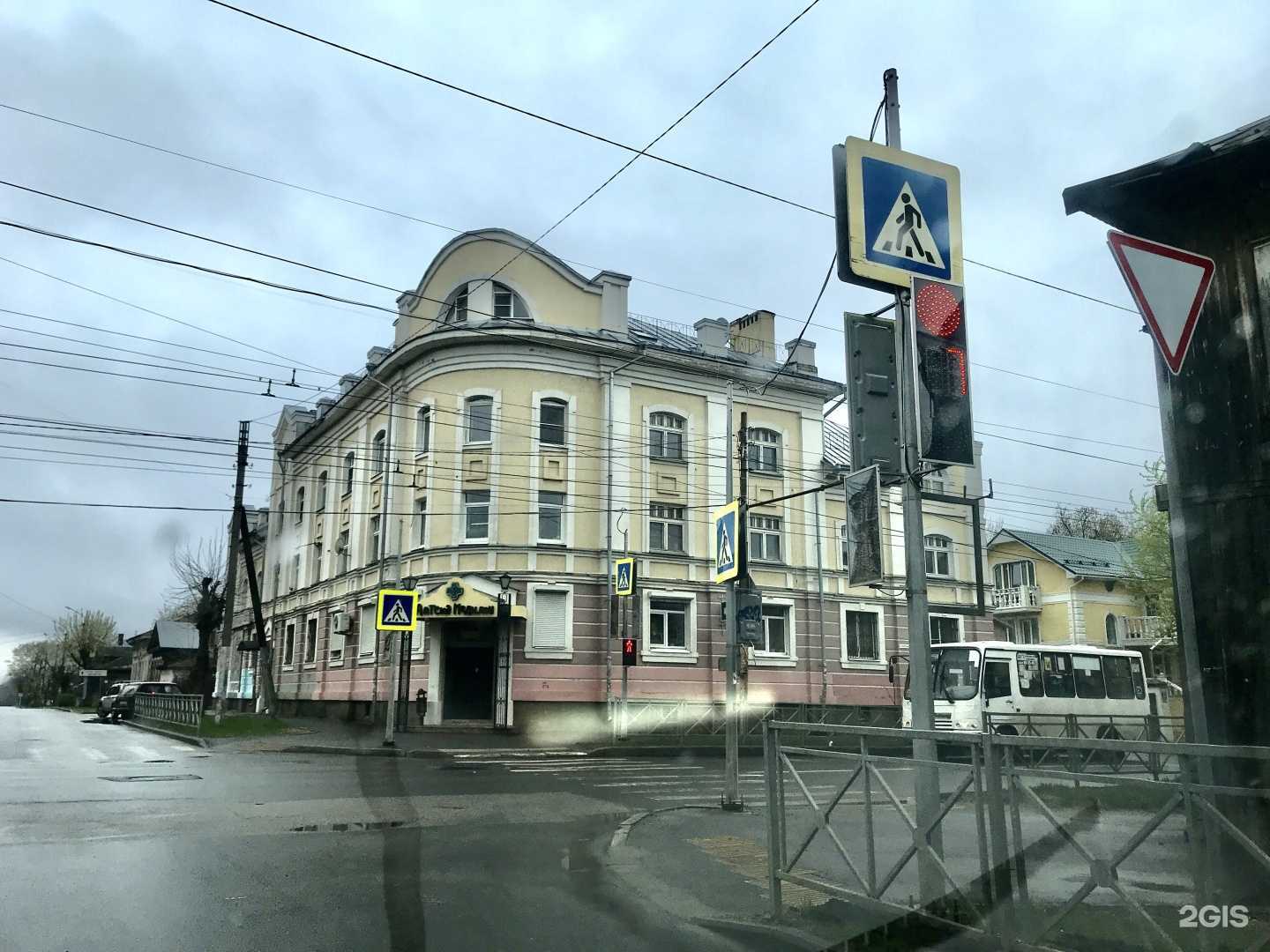 Отзывы на компанию E.V.A Nails studio в Костроме c фото - фотография 2 из 2