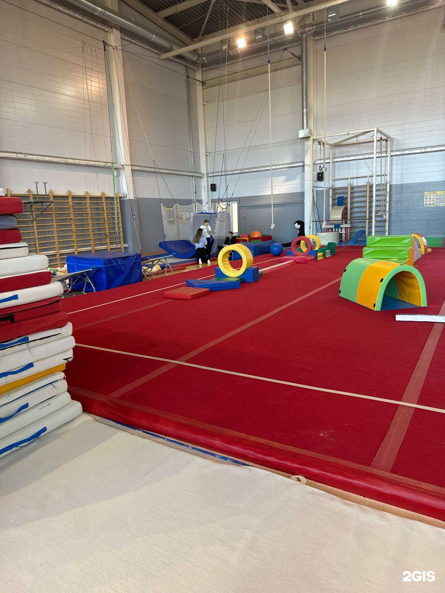 Отзывы на компанию Манеж в Великом Новгороде c фото