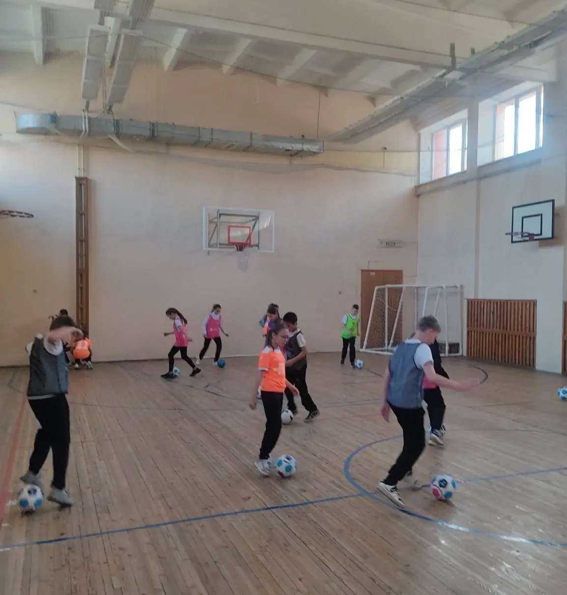 Отзывы на компанию Средняя школа №16 в Альметьевске c фото