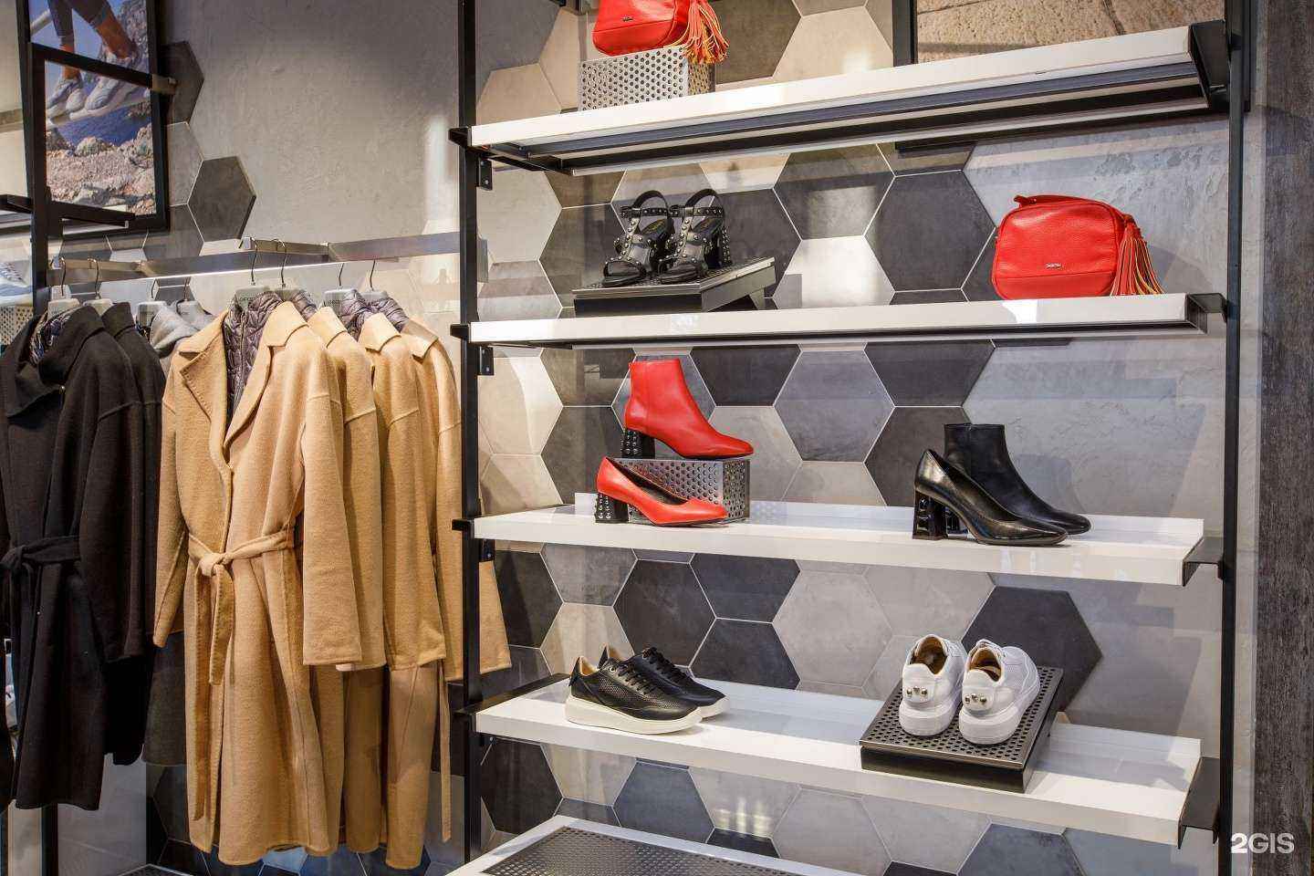 Отзывы на компанию Geox в Омске c фото