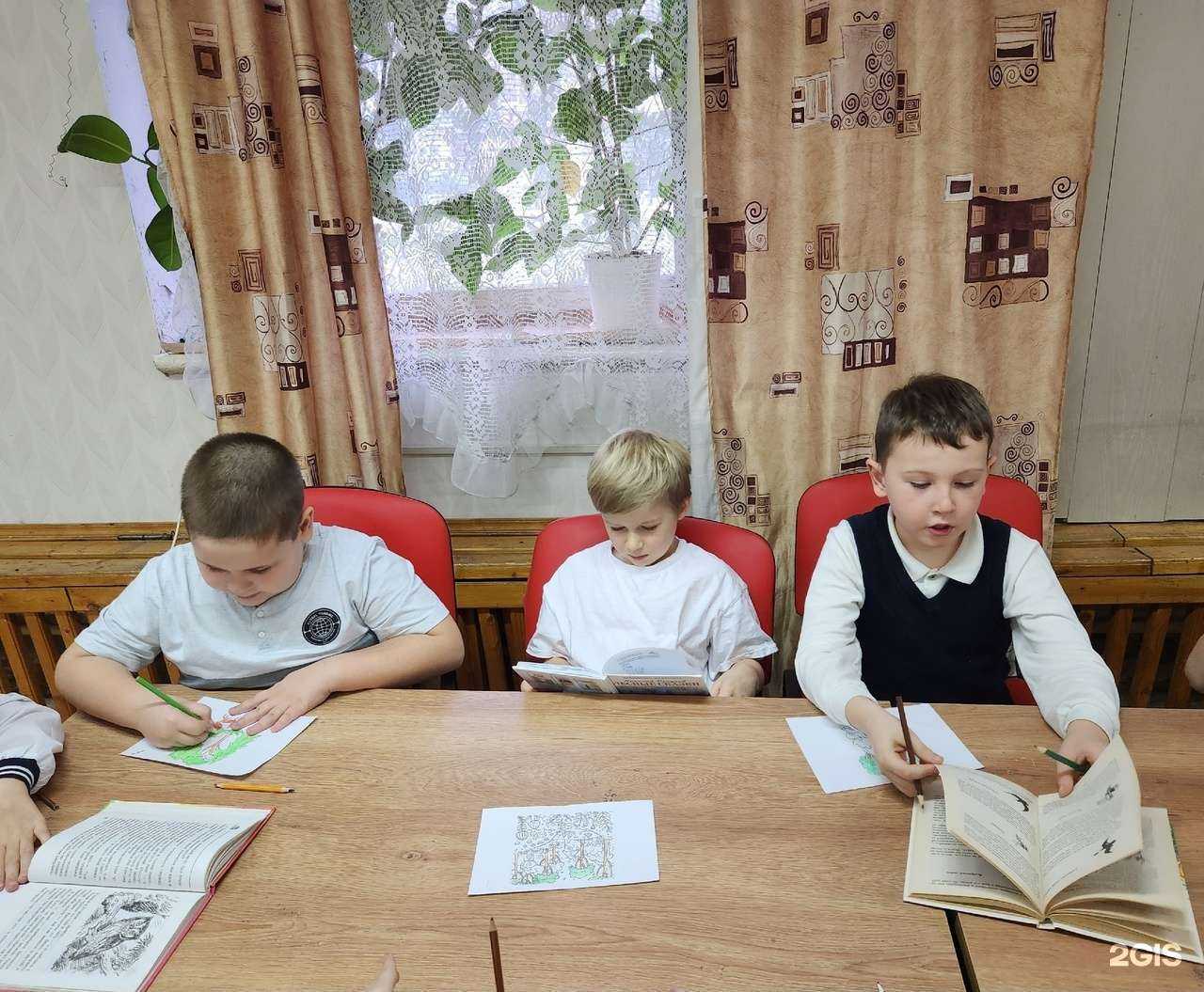 Отзывы на компанию Библиотечно-информационный и досуговый центр в Бронницах c фото