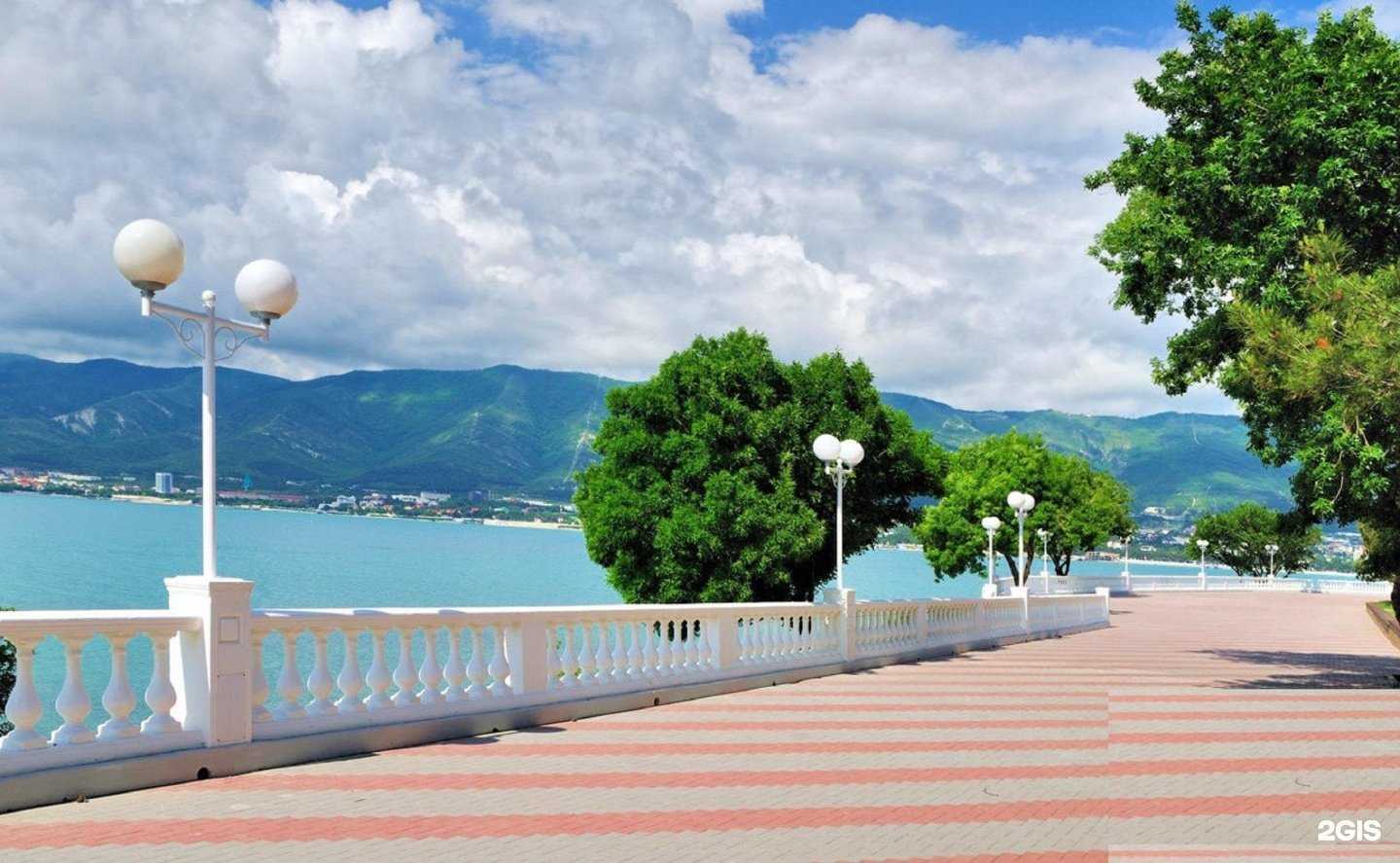 Отзывы на компанию Лаки в г. Геленджик c фото