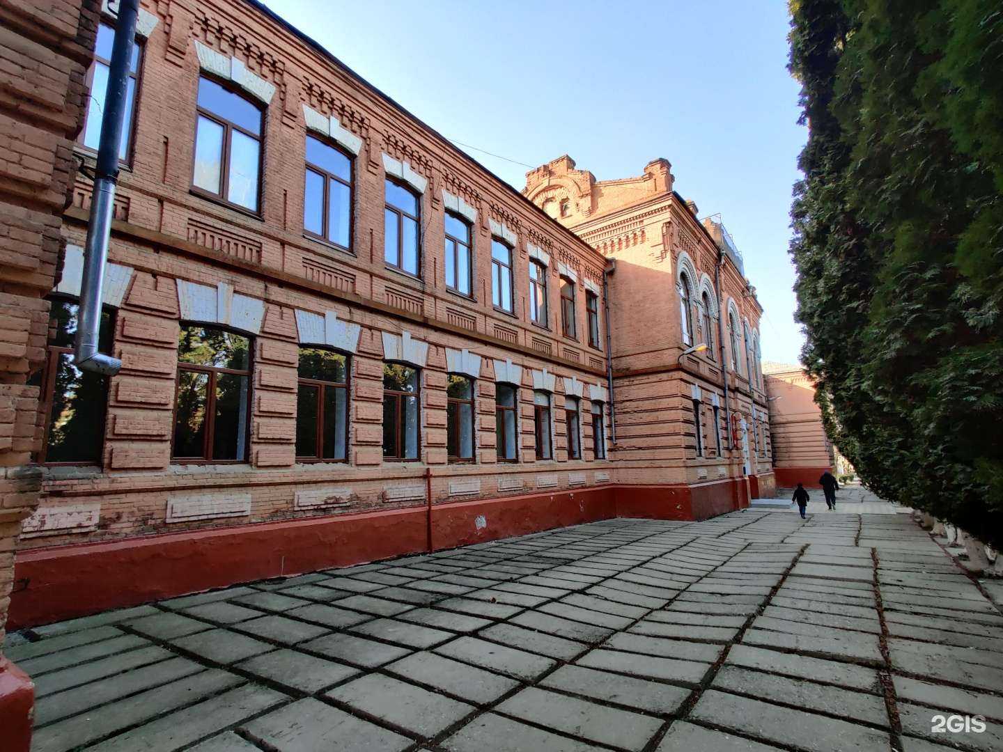 Отзывы на компанию Гимназия Города Буйнакска им. А.Н. Хуторянского в Буйнакске c фото