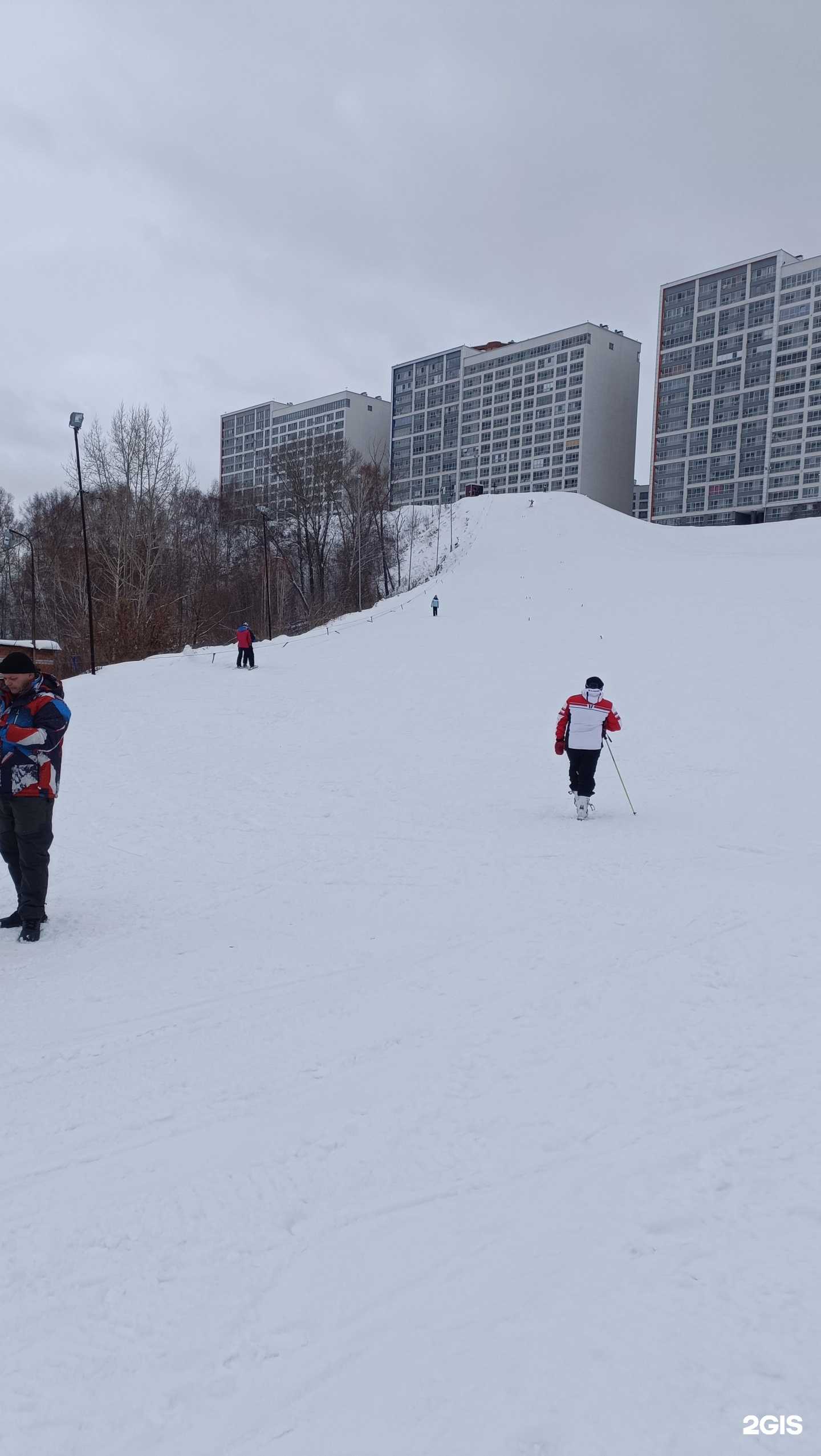 Отзывы на компанию СШОР по горнолыжному спорту и сноуборду в Новосибирске c фото
