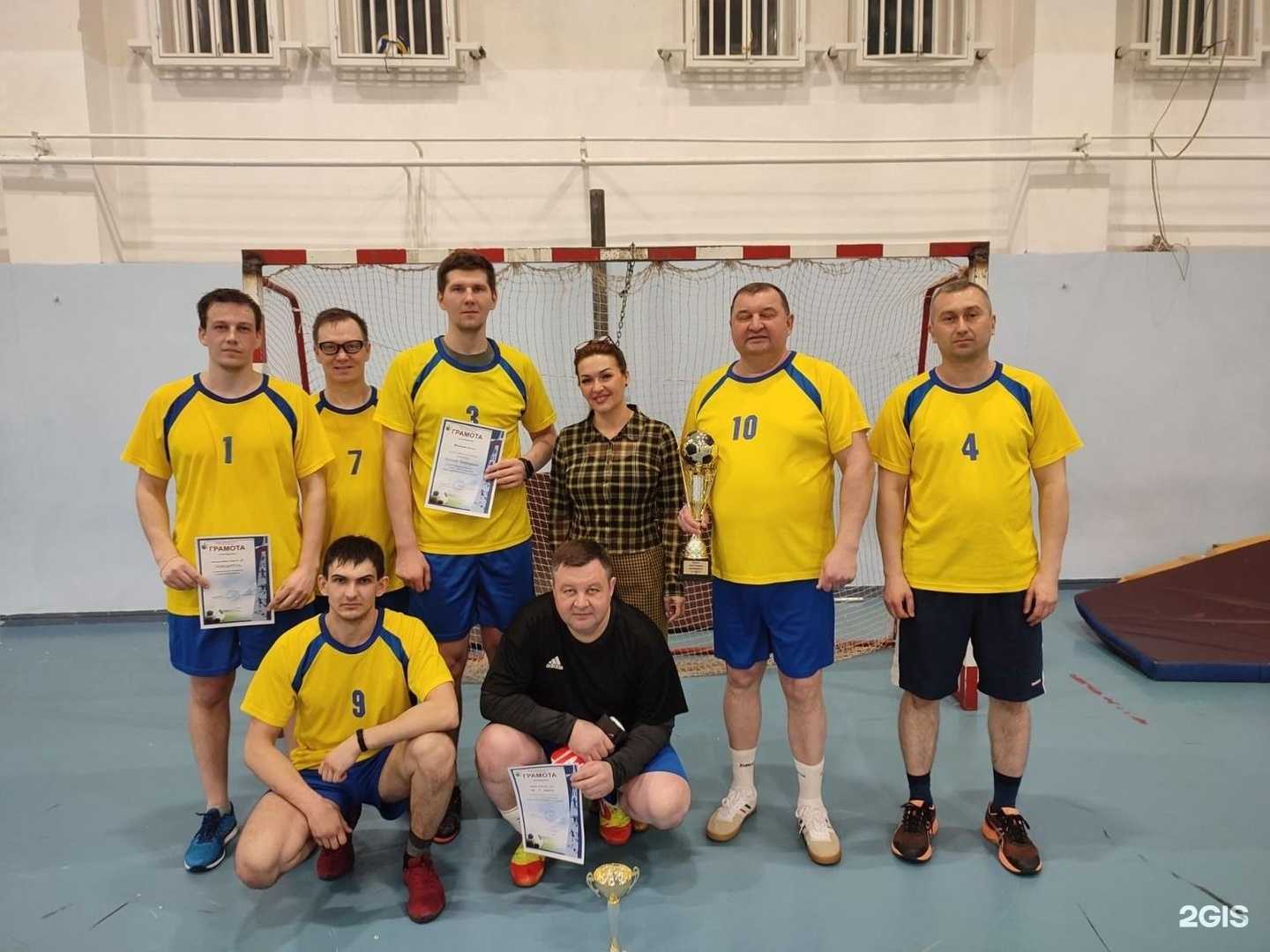 Отзывы на компанию Средняя школа №10 в Ноябрьске c фото