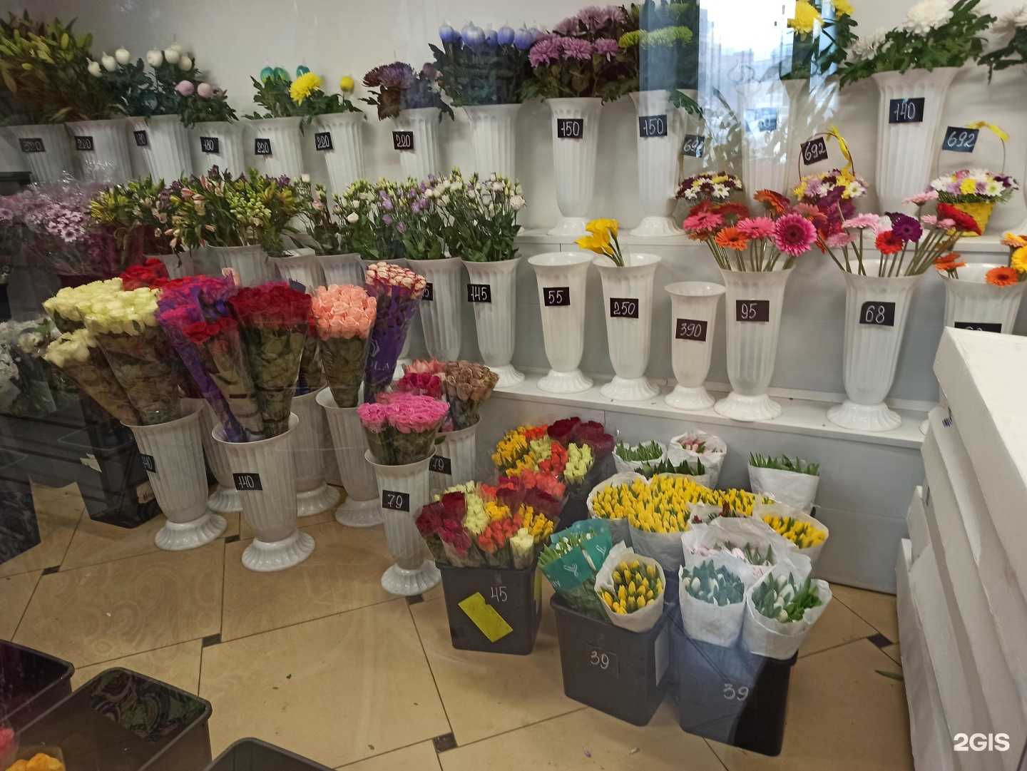 Отзывы на компанию Цветочный склад-магазин в Тюмени c фото