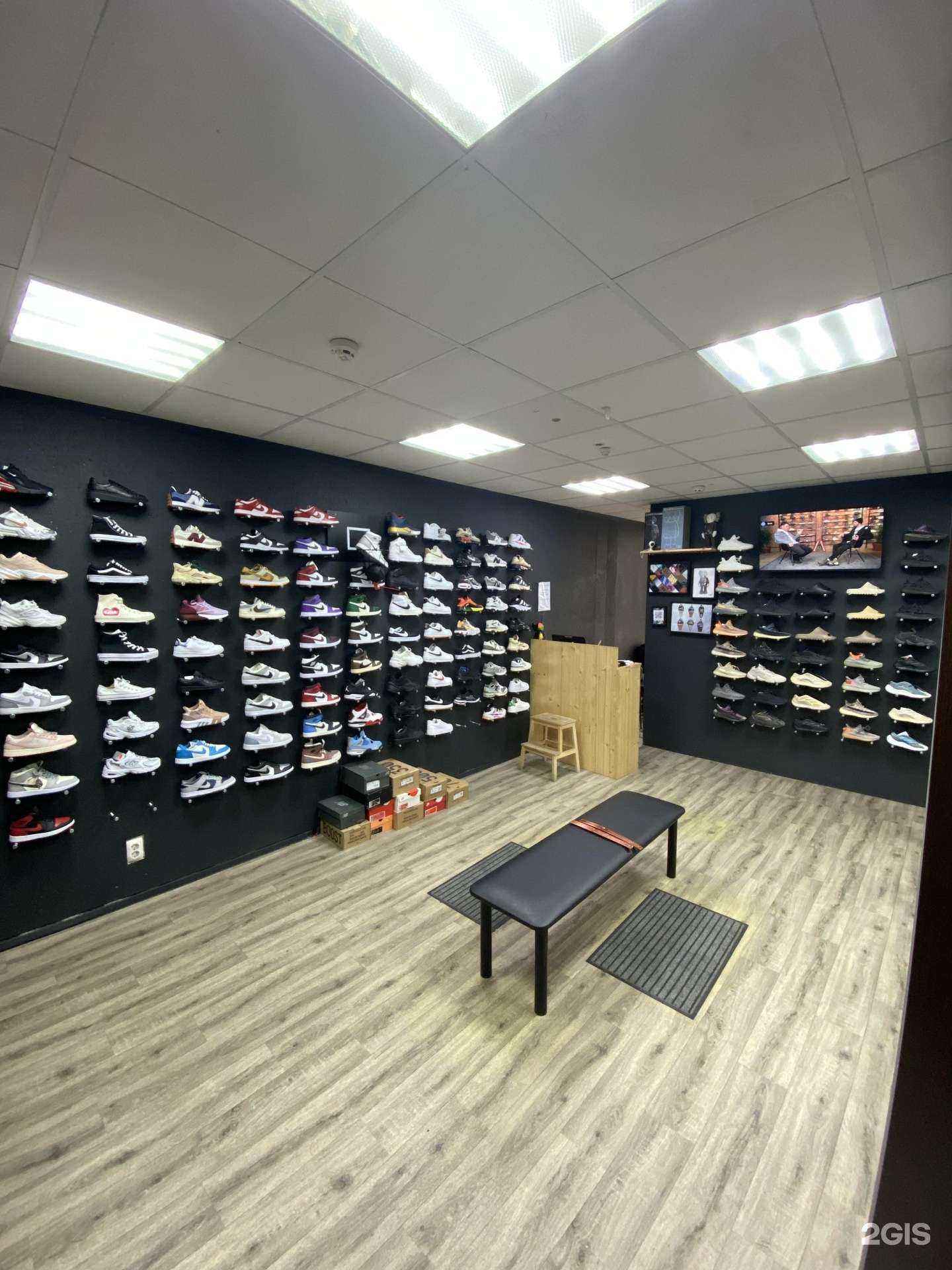 Отзывы на компанию Sneaker House в Иркутске c фото