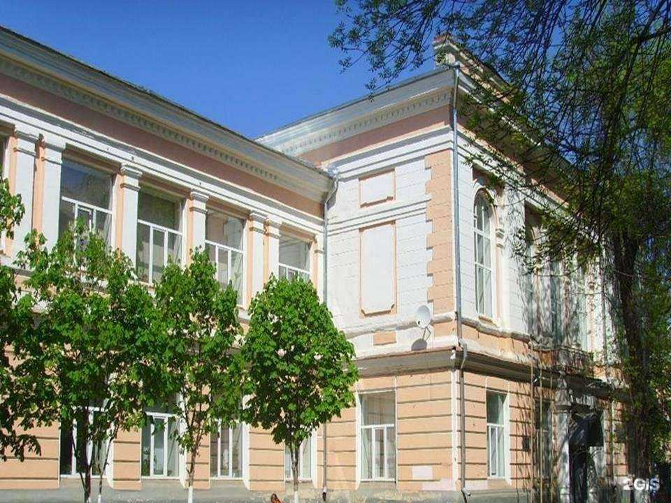 Отзывы на компанию Средняя общеобразовательная школа №67 им. О.И. Янковского в г. Саратов c фото