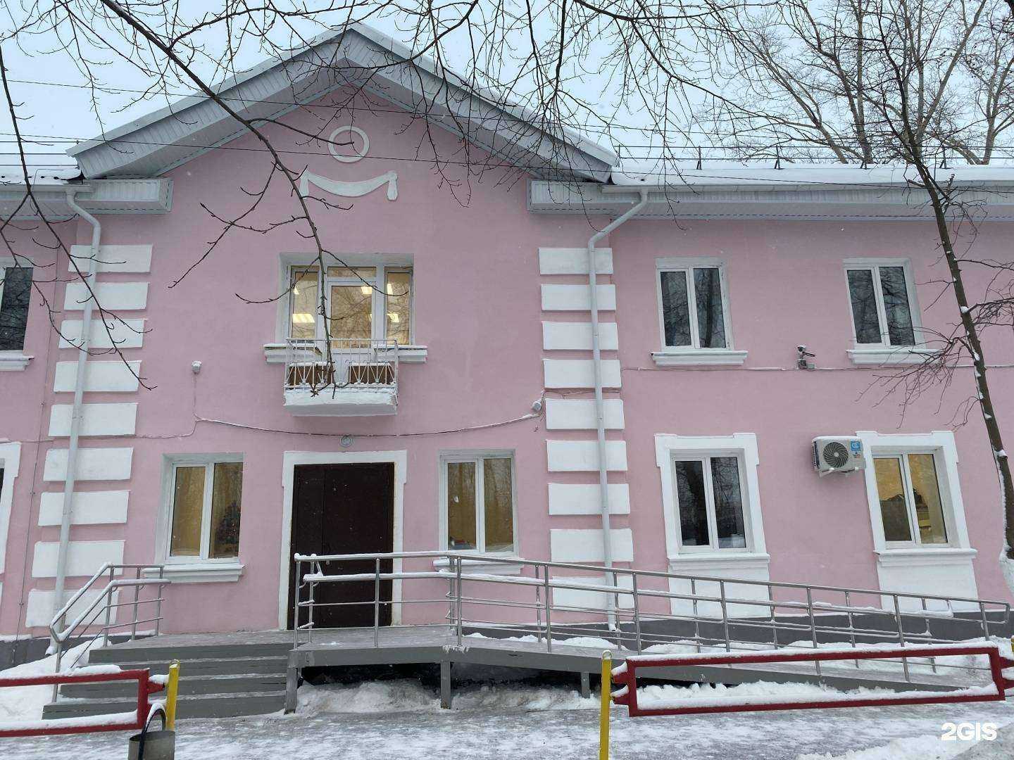 Отзывы на компанию Средняя общеобразовательная школа №35 в Каменске-Уральском c фото - фотография 2 из 2