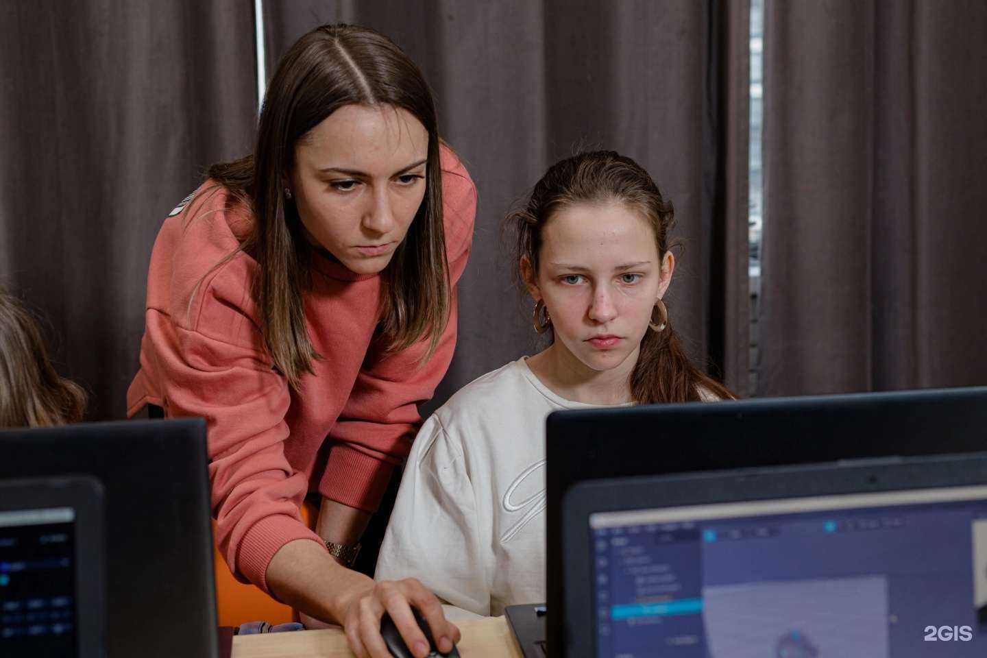 Отзывы на компанию IT-sissters в Тюмени c фото