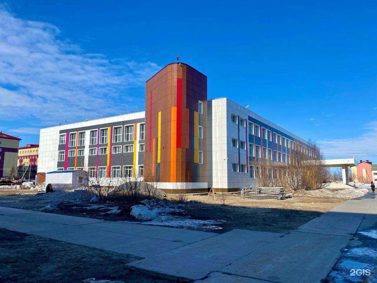Отзывы на компанию Средняя школа №7 в г. Новый Уренгой c фото