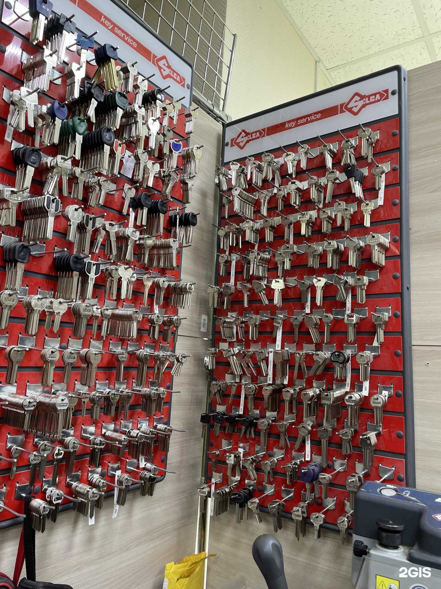 Отзывы на компанию Мастерская по изготовлению ключей и замене элементов питания в часах в г. Чебоксары c фото