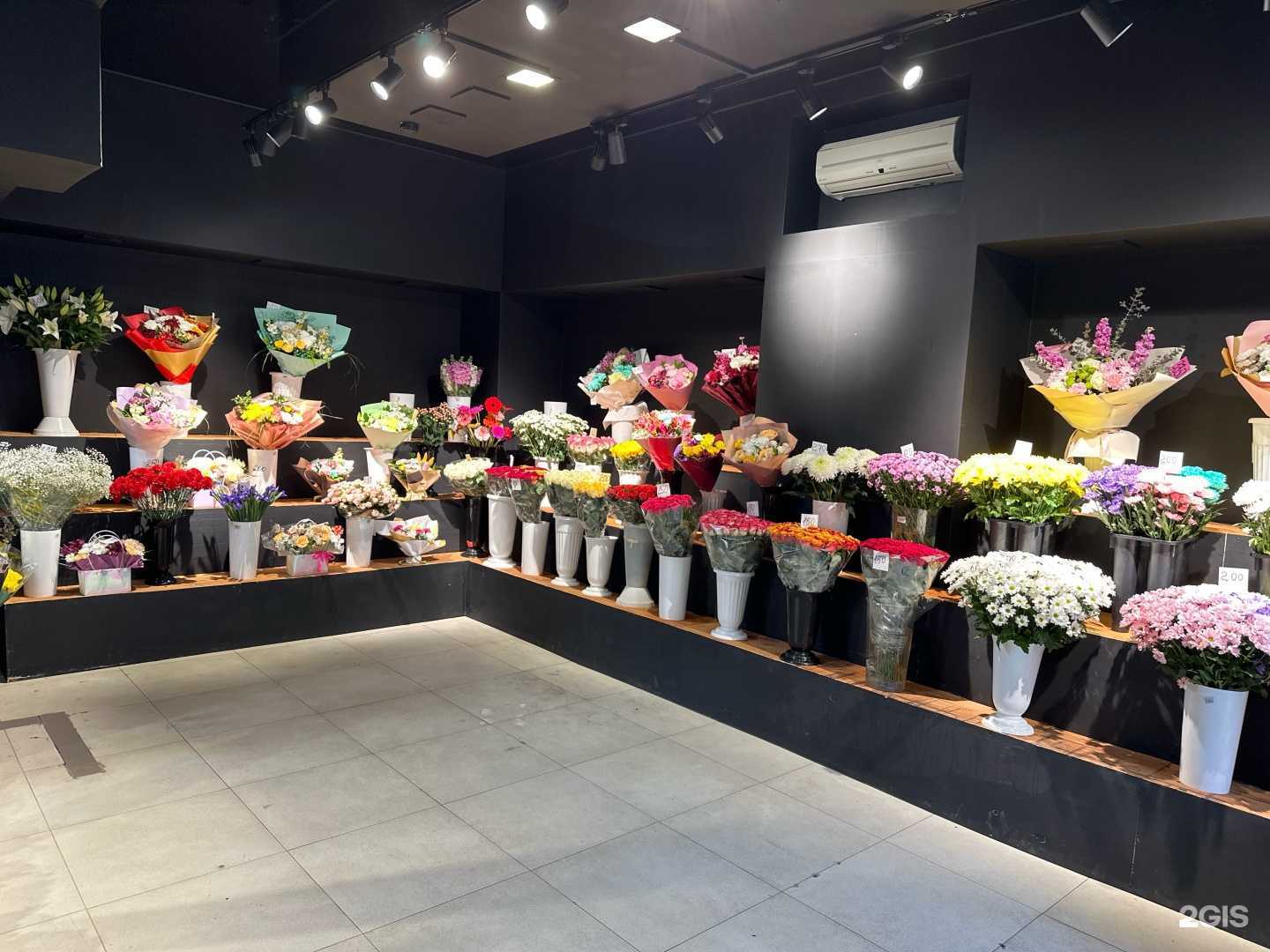 Отзывы на компанию Фабрика цветов в Саратове c фото