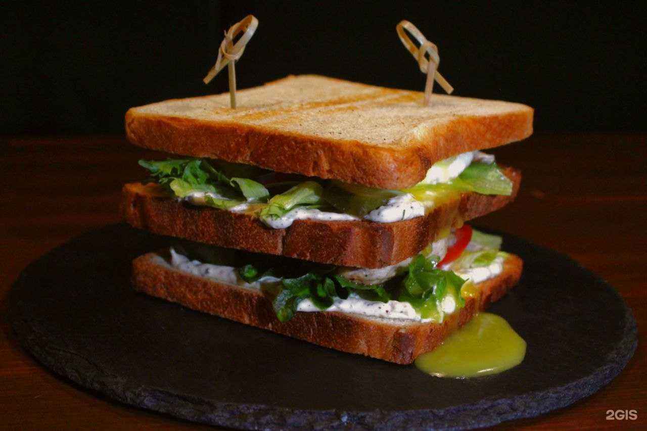 Отзывы на компанию BERNIE`S PUB в Сыктывкаре c фото