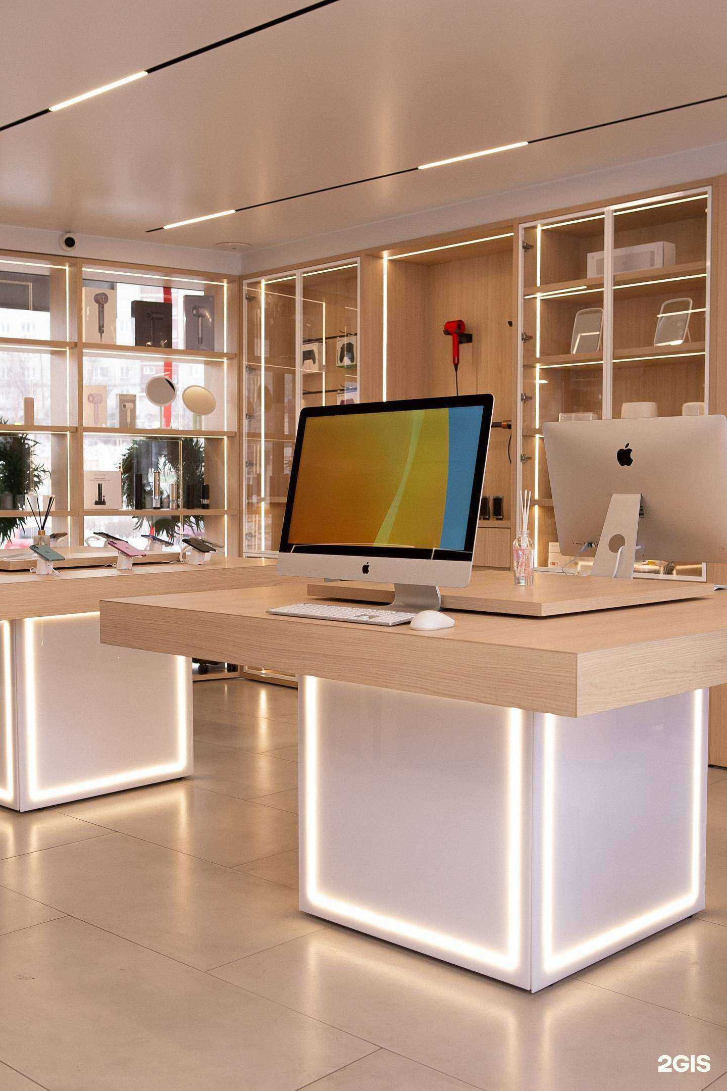 Отзывы на компанию АйСтор в Владивостоке c фото