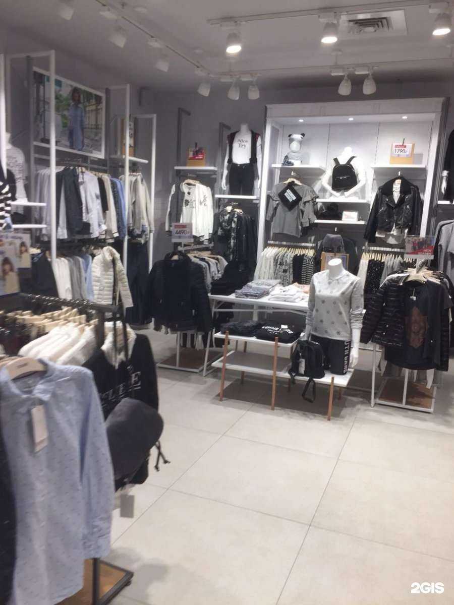 Отзывы на компанию Colin`s в Владивостоке c фото