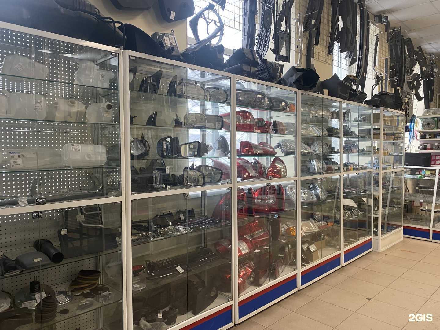 Отзывы на компанию Автоуниверсал Lada Dеталь в Кемерове c фото