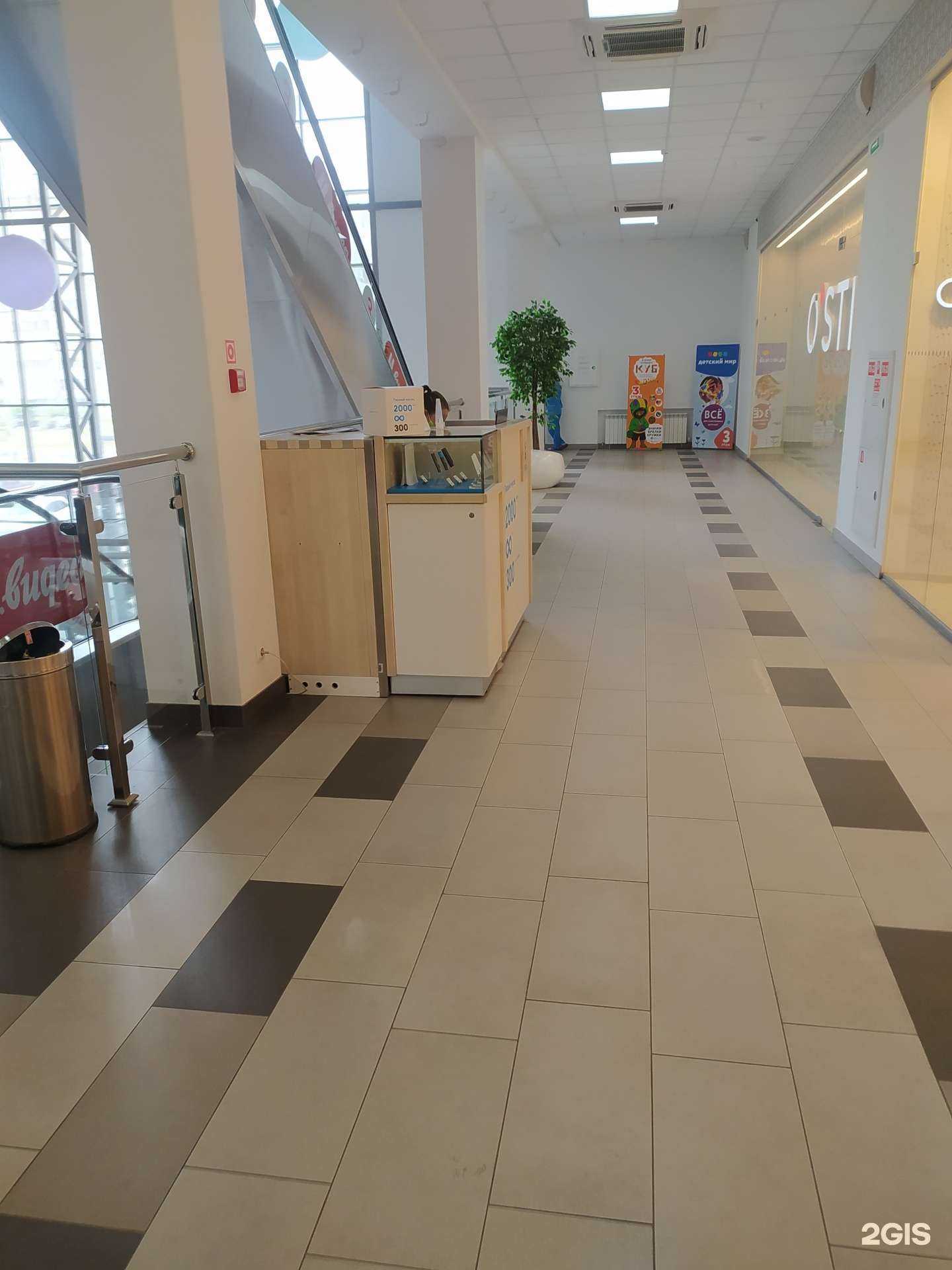 Отзывы на компанию МегаФон-Yota в Омске c фото