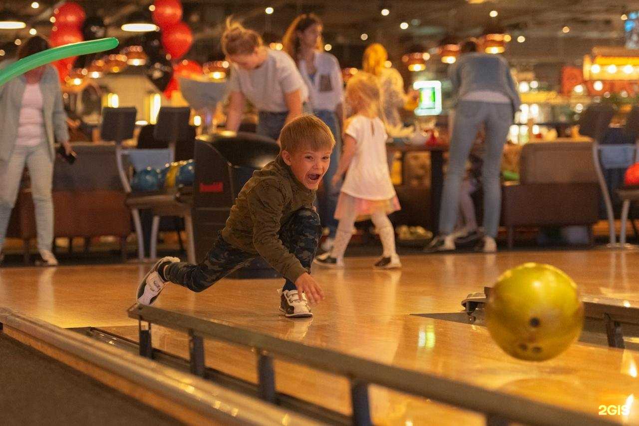 Отзывы на компанию Бруклин Боул Остров в Тюмени c фото