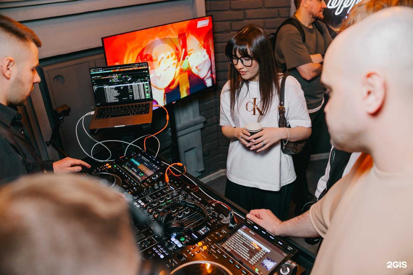 Отзывы на компанию Uppercuts в г. Новосибирск c фото