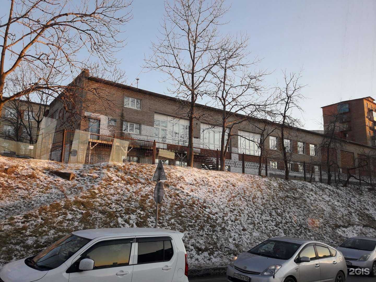 Отзывы на компанию Средняя школа №64 в Владивостоке c фото