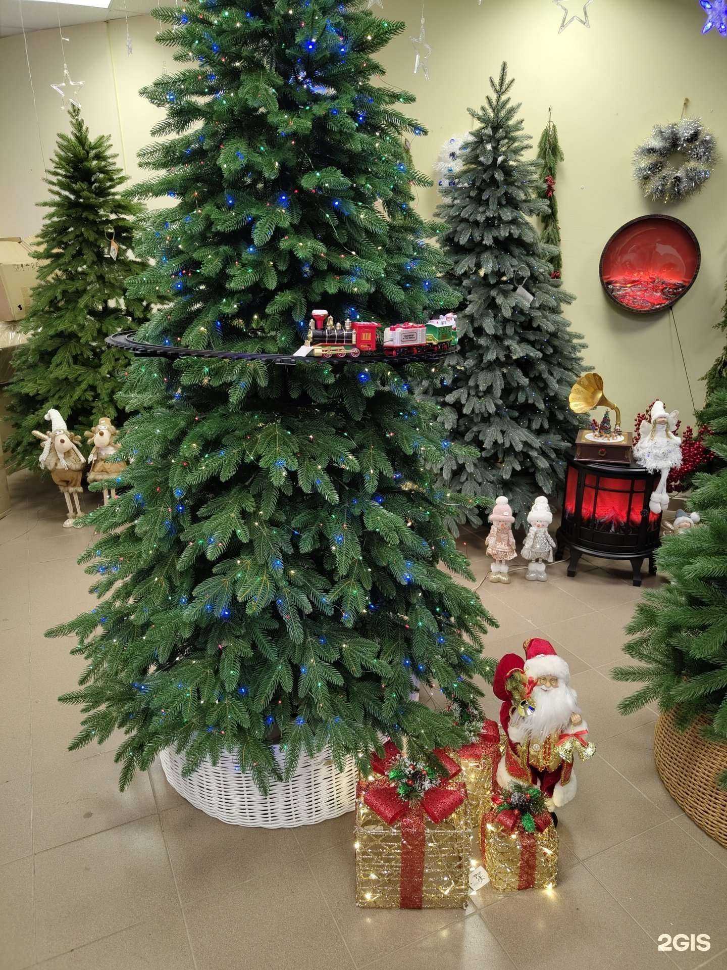 Отзывы на компанию Магазин по продаже новогодних елок в Тольятти c фото