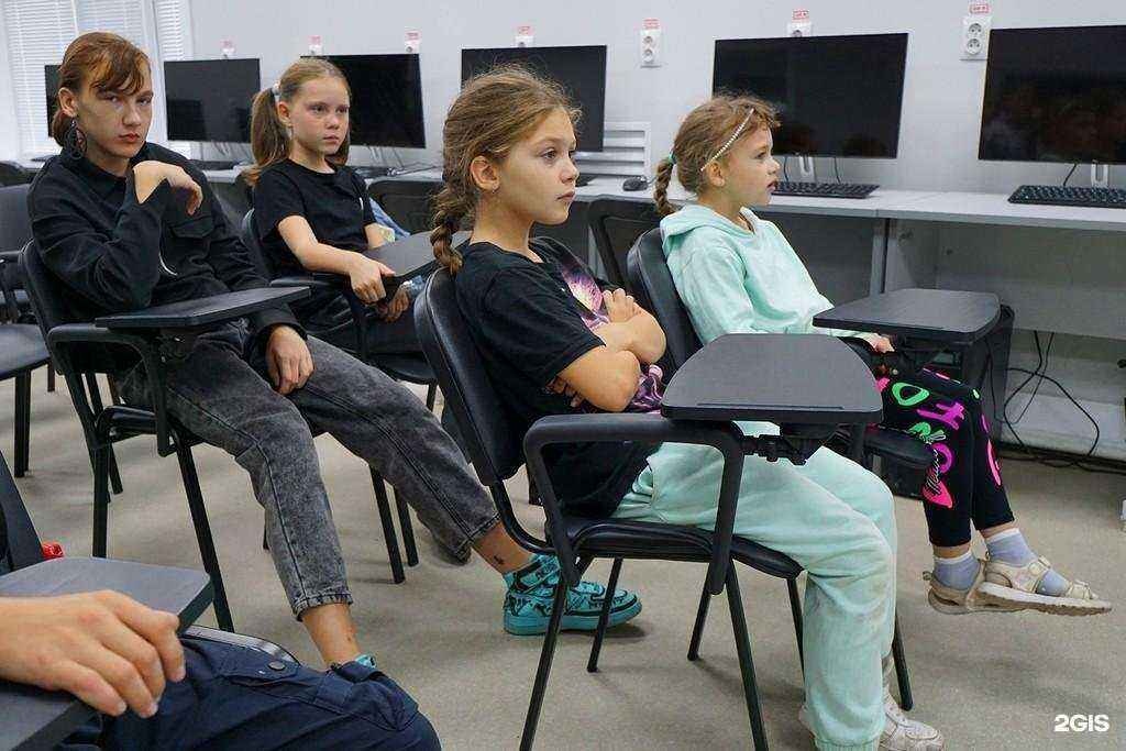 Отзывы на компанию Амурский центр опережающей профессиональной подготовки в Благовещенске c фото