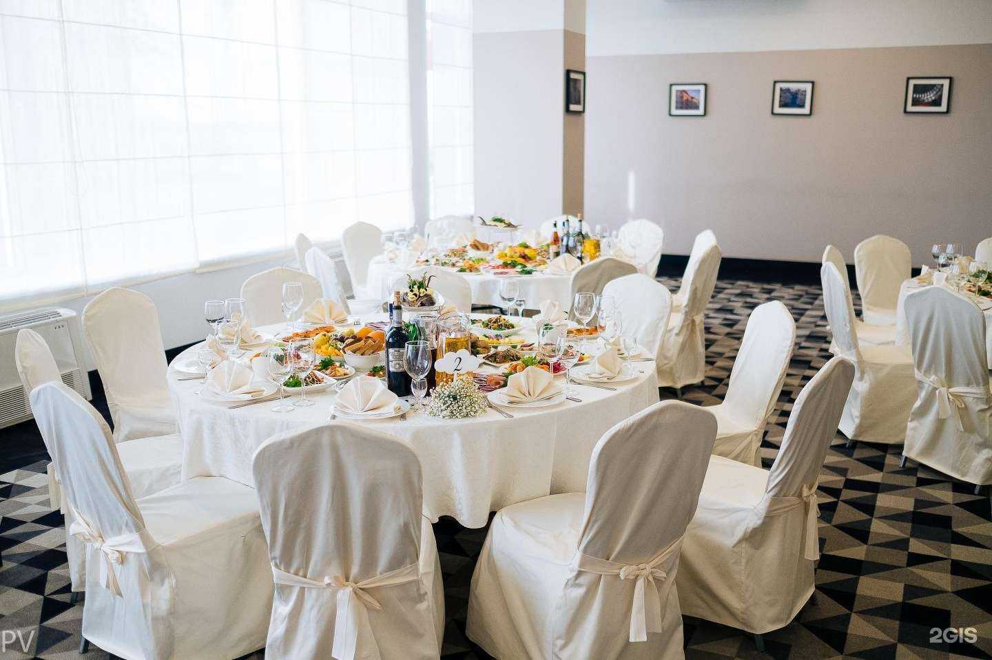 Отзывы на компанию AZIMUT Сити Отель Астрахань в Астрахани c фото