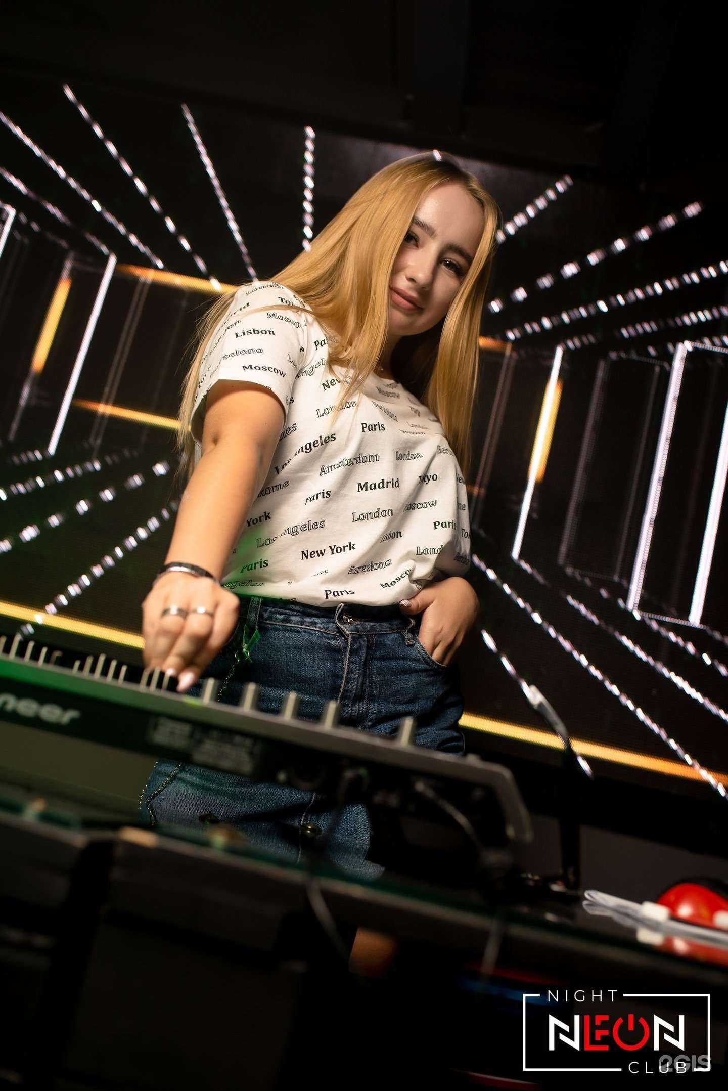 Отзывы на компанию Neon в г. Барнаул c фото