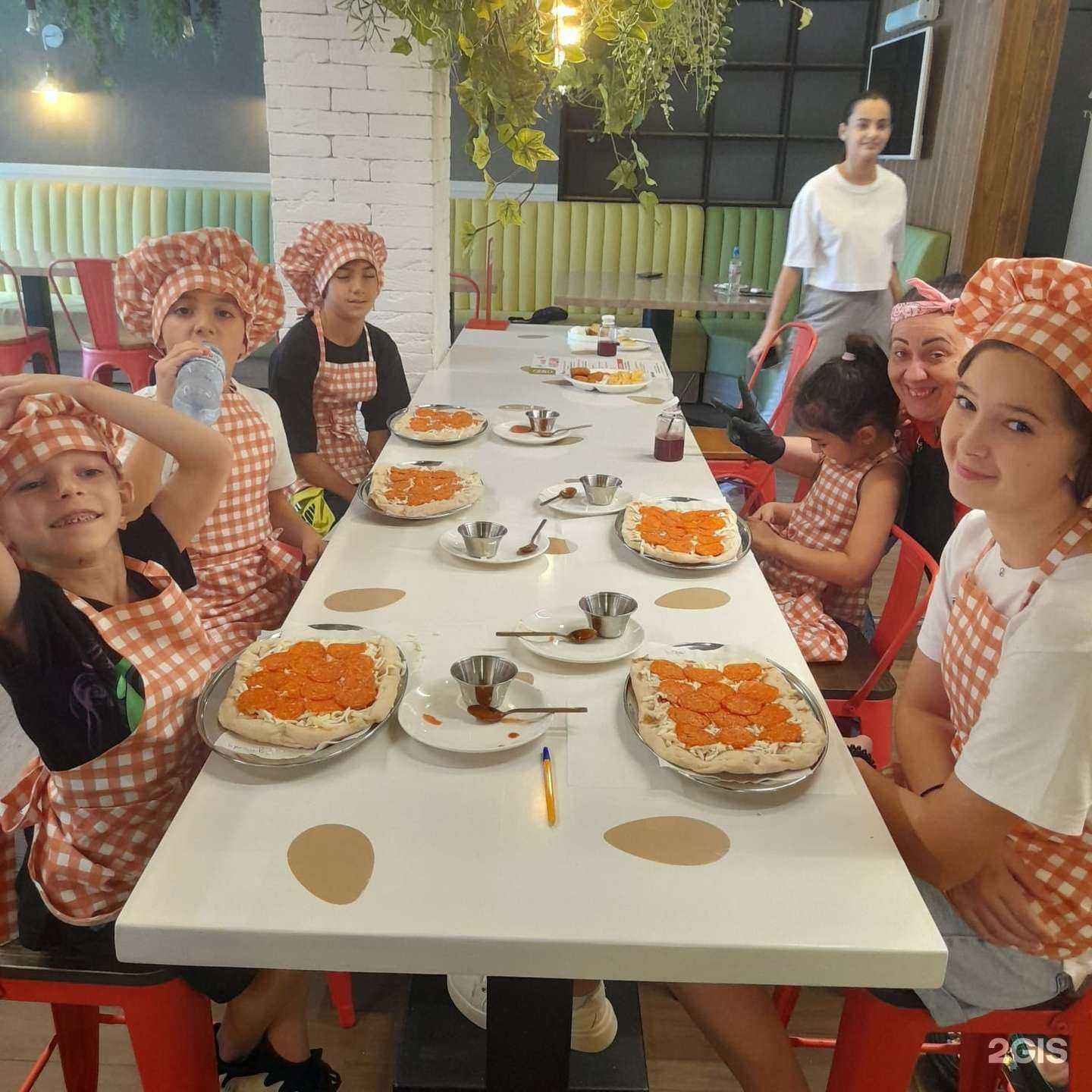 Отзывы на компанию Бургер Жуй в Сочи c фото