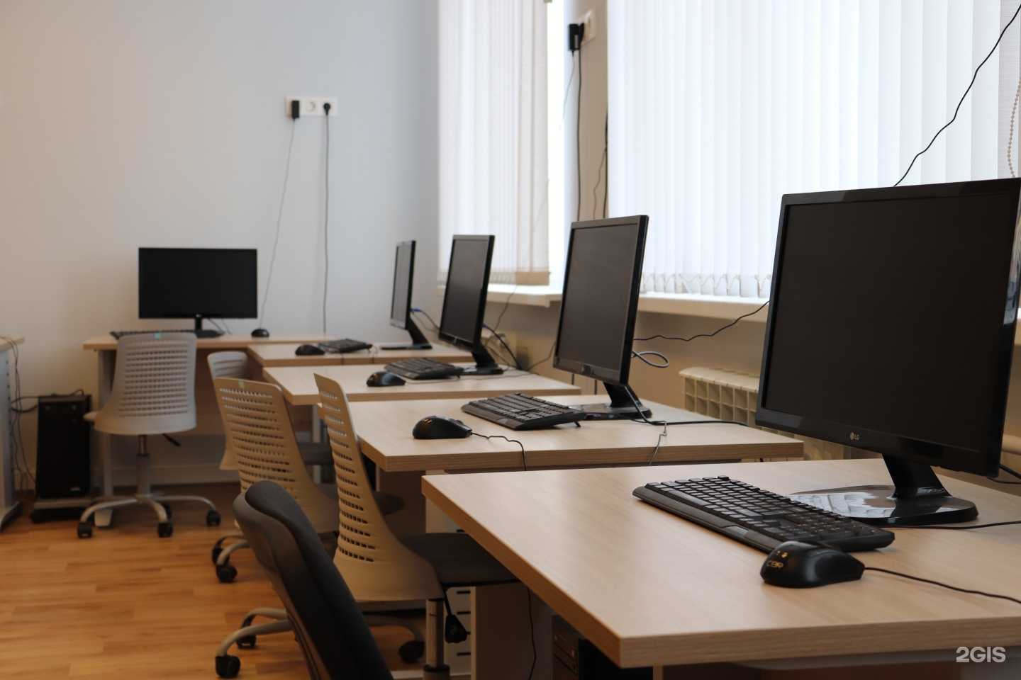 Отзывы на компанию Средняя школа №105 в Воронеже c фото