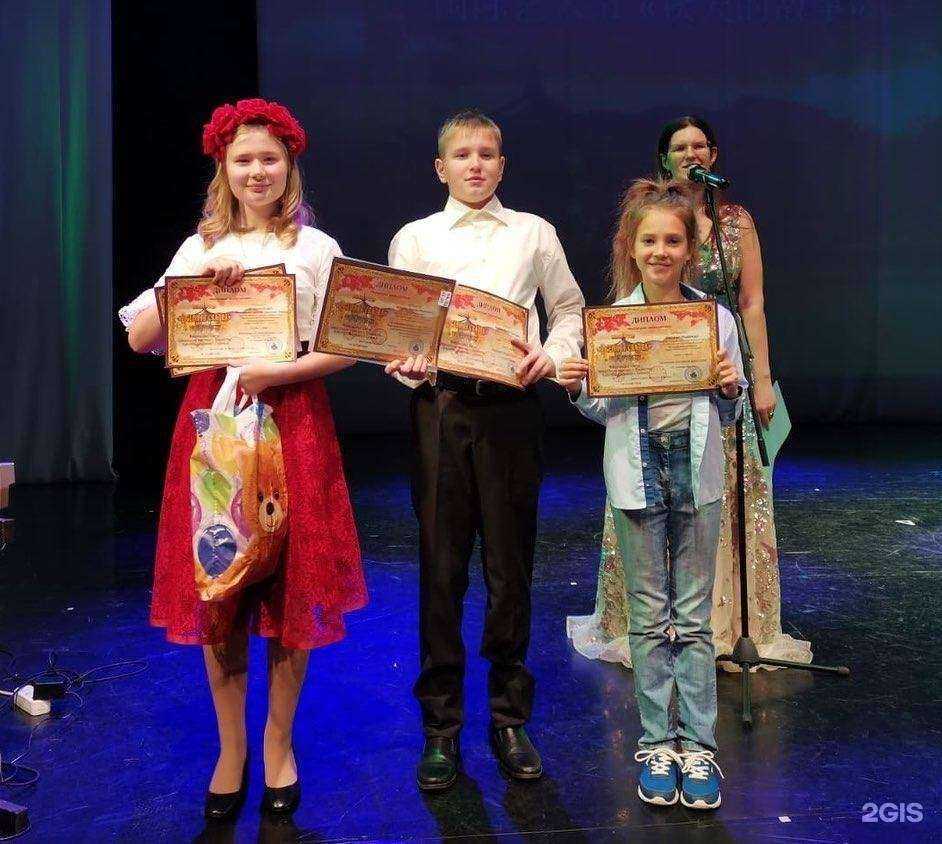 Отзывы на компанию Детско-юношеский центр им. Баневура в Владивостоке c фото