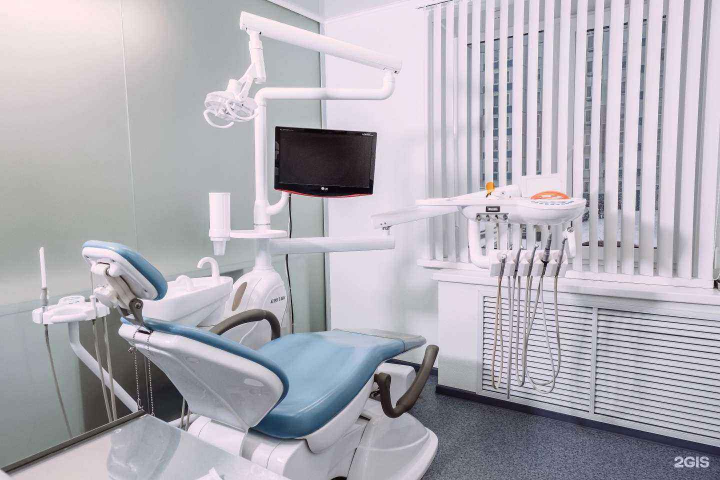 Отзывы на компанию Имплант-дент в г. Нижнекамск c фото