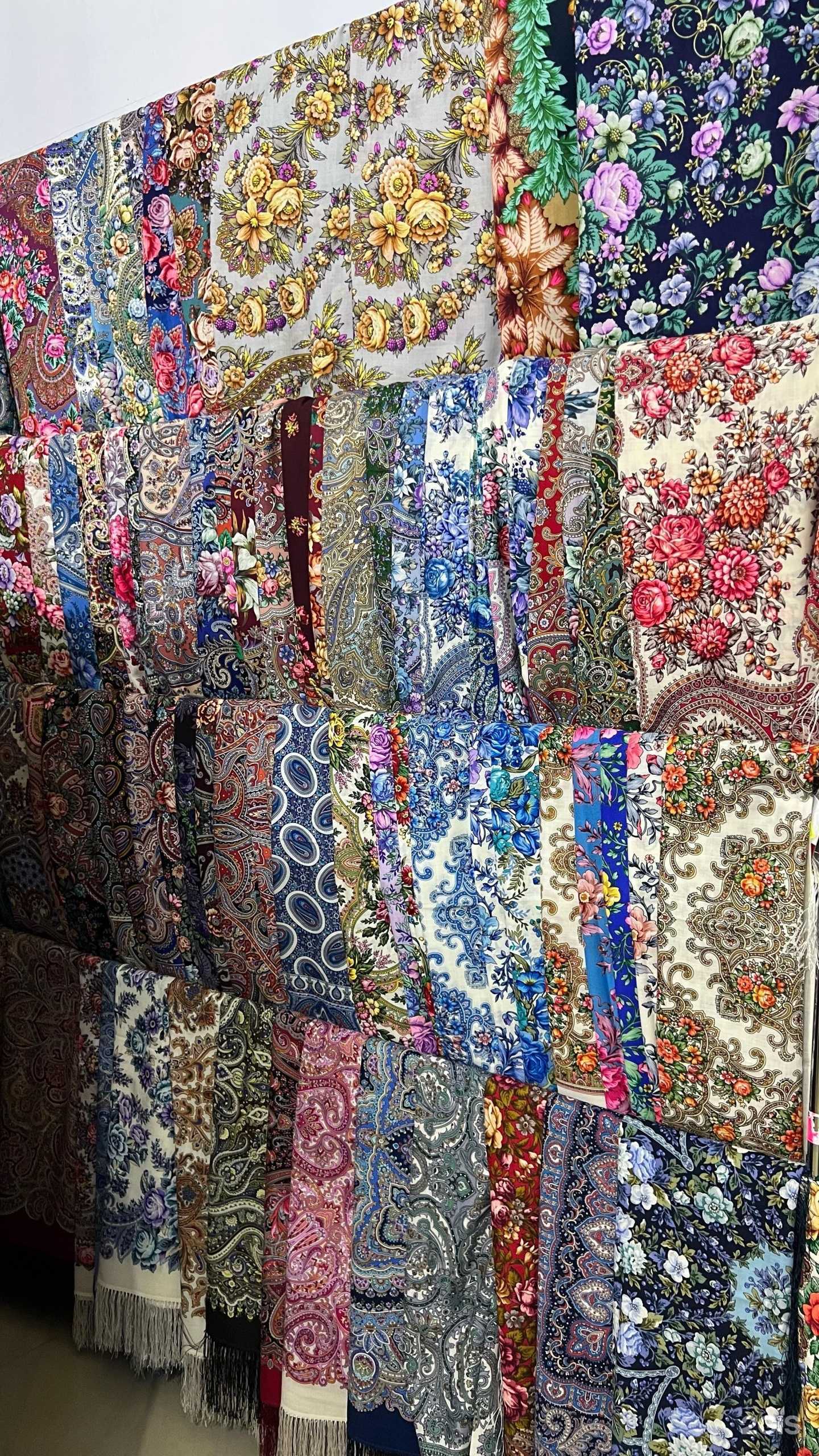 Отзывы на компанию Магазин оригинальных платков из Павловского посада и Оренбурга в г. Якутск c фото