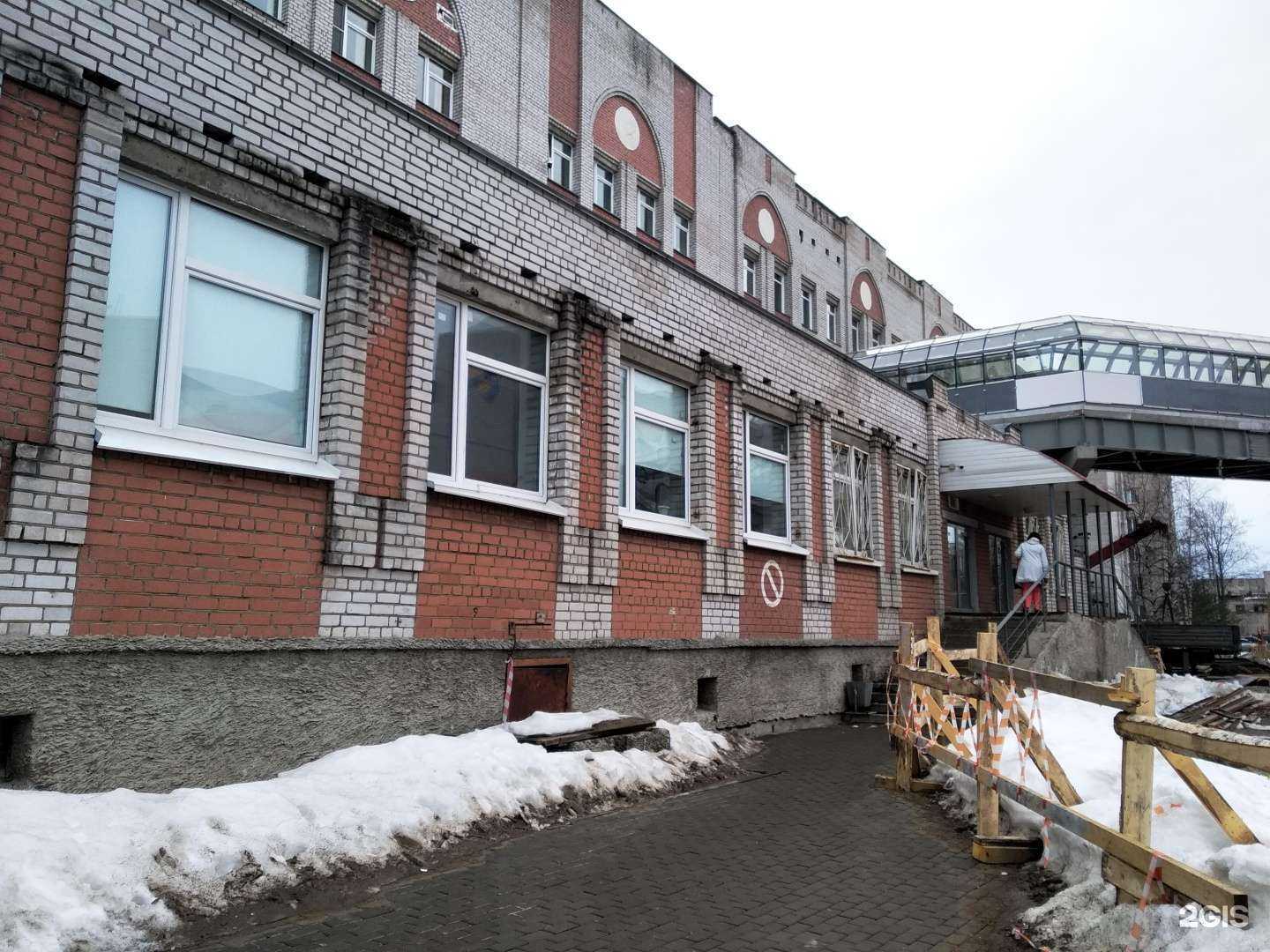 Отзывы на компанию Архангельская областная детская клиническая больница им. П.Г. Выжлецова в Архангельске c фото