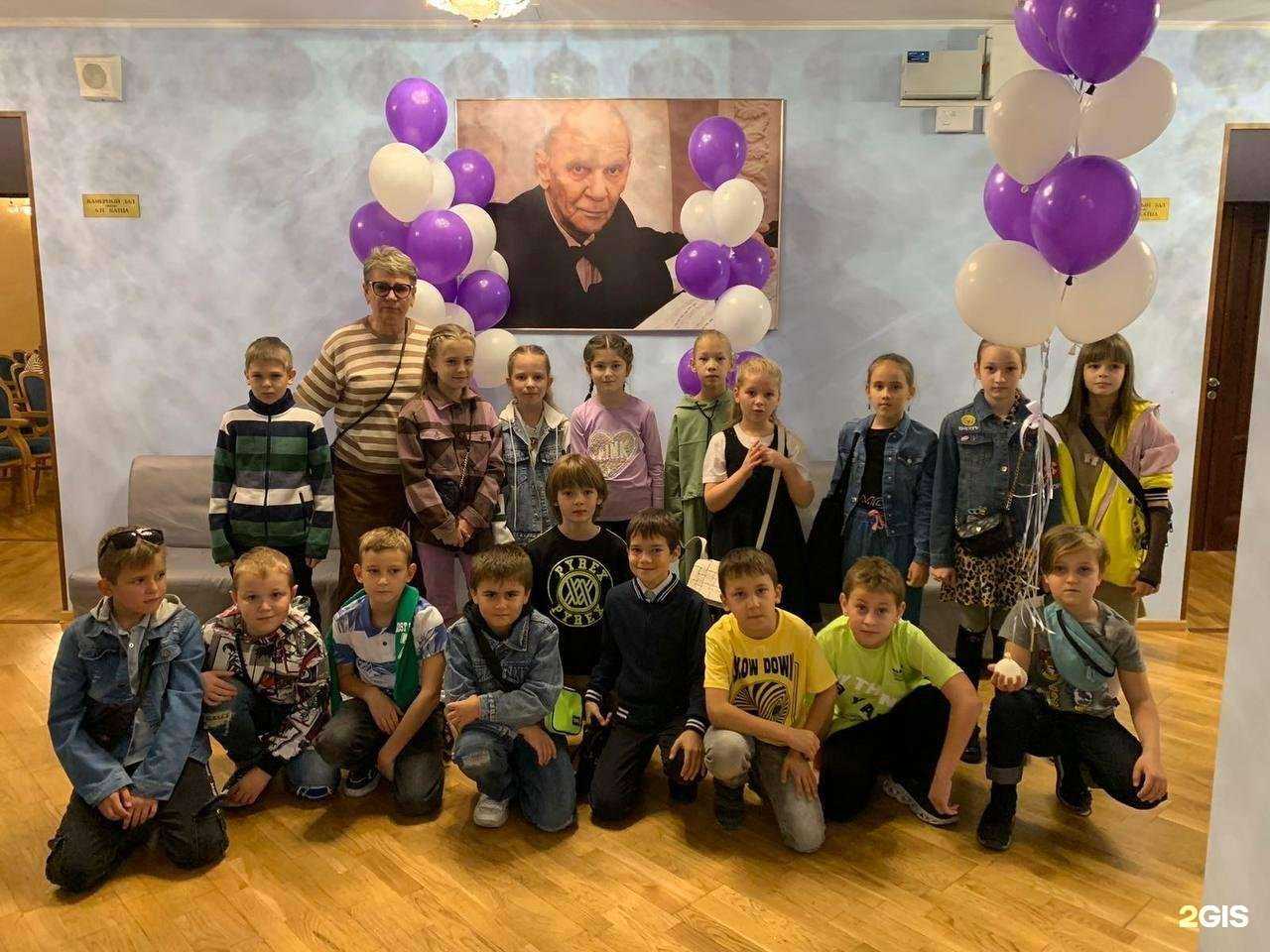 Отзывы на компанию Гимназия №4 им. Героя Советского Союза В.М. Безбокова в Саратове c фото