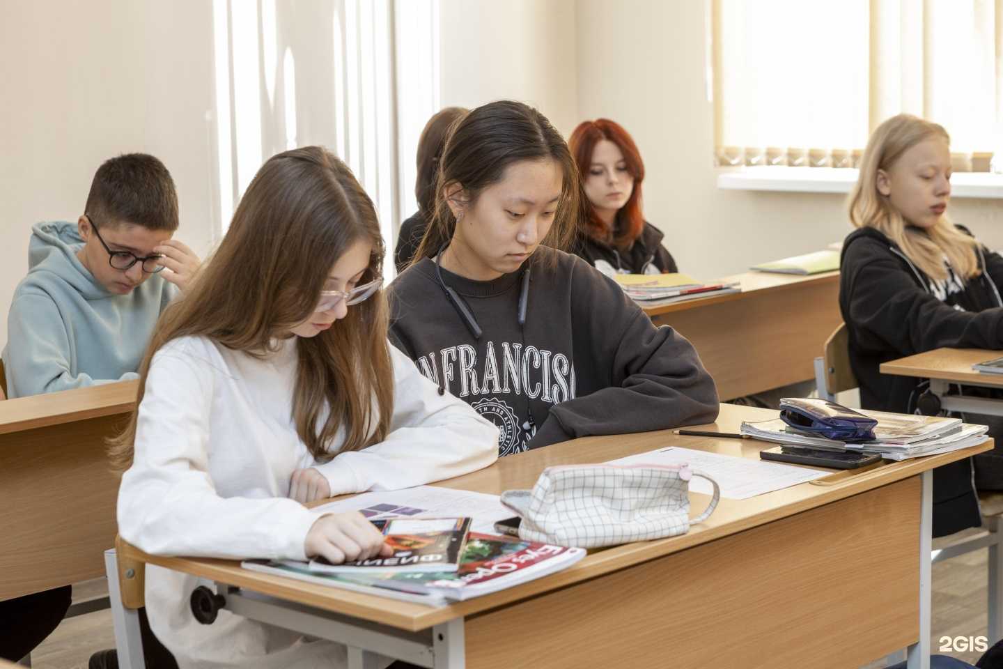 Отзывы на компанию Red Bus School в г. Южно-Сахалинск c фото