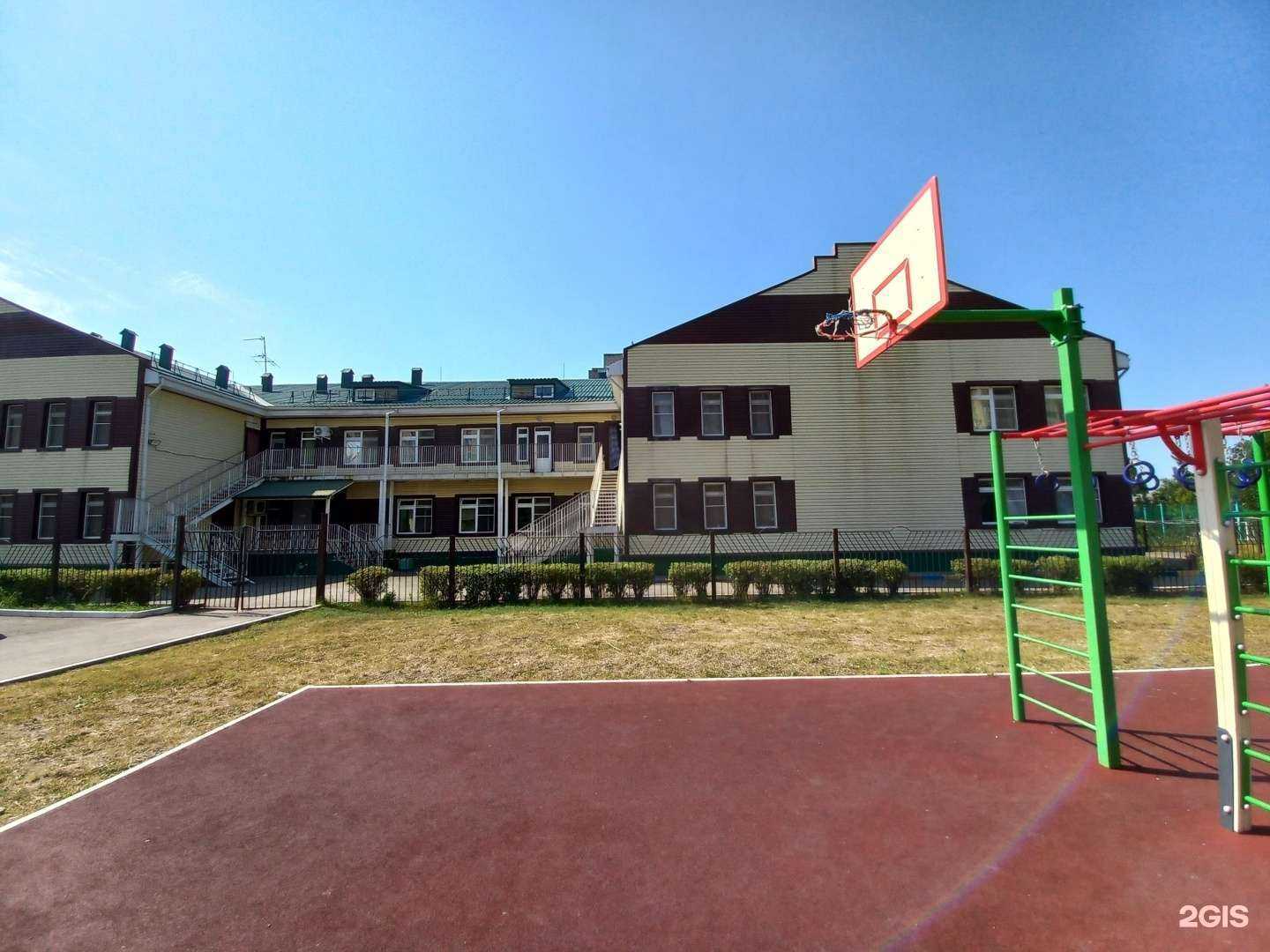 Отзывы на компанию Маленькая страна в Майкопе c фото