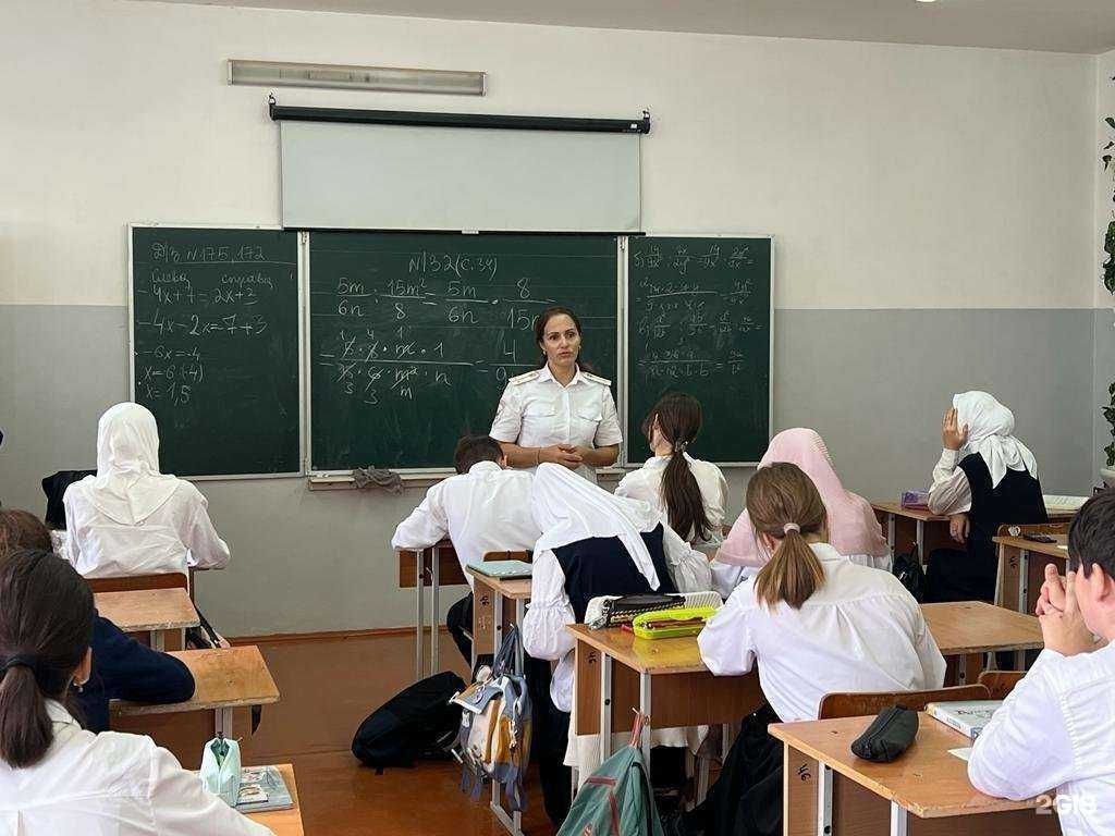 Отзывы на компанию Школа №4 им. Магомед-Загида Абдулманапова в г. Каспийск c фото