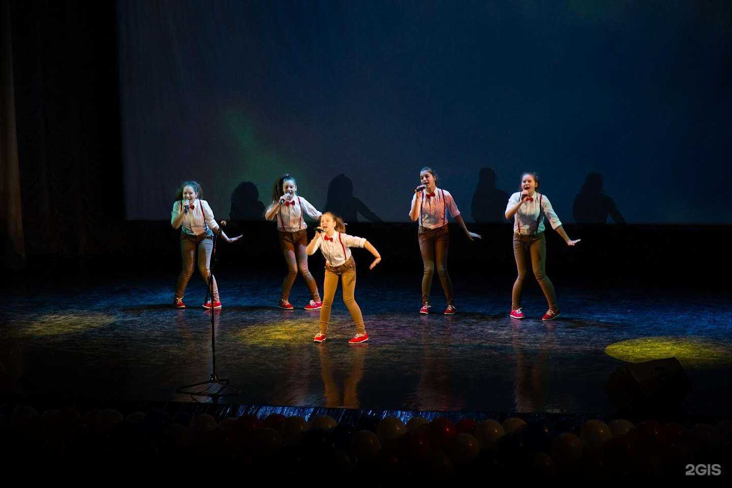 Отзывы на компанию Брянский областной губернаторский дворец детского и юношеского творчества им. Ю.А. Гагарина в Брянске c фото