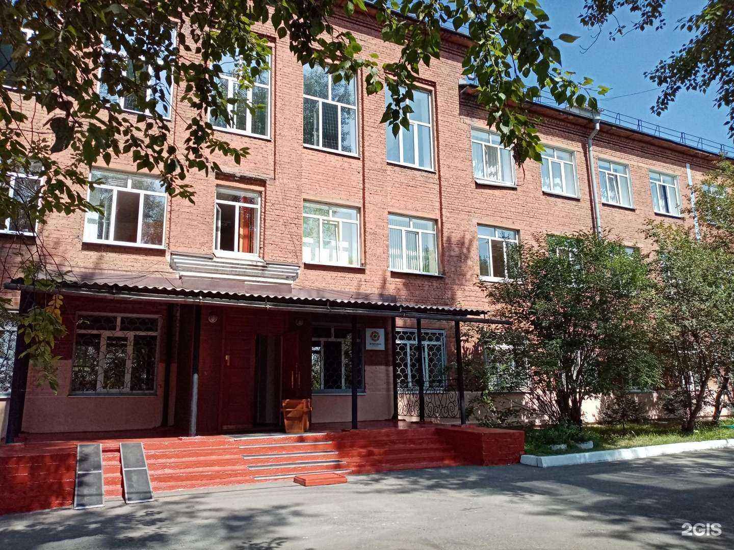 Отзывы на компанию Специальная коррекционная школа-интернат для обучающихся с нарушениями слуха № 9 г. Иркутска в Иркутске c фото