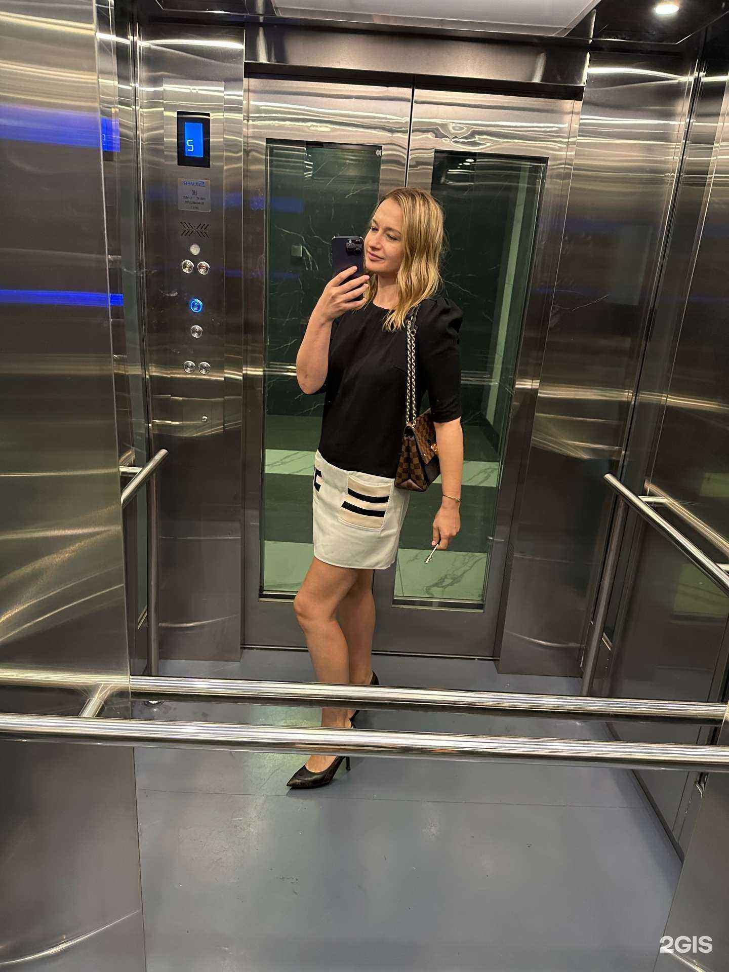 Отзывы на компанию Elisabetta Franchi в Красноярске c фото