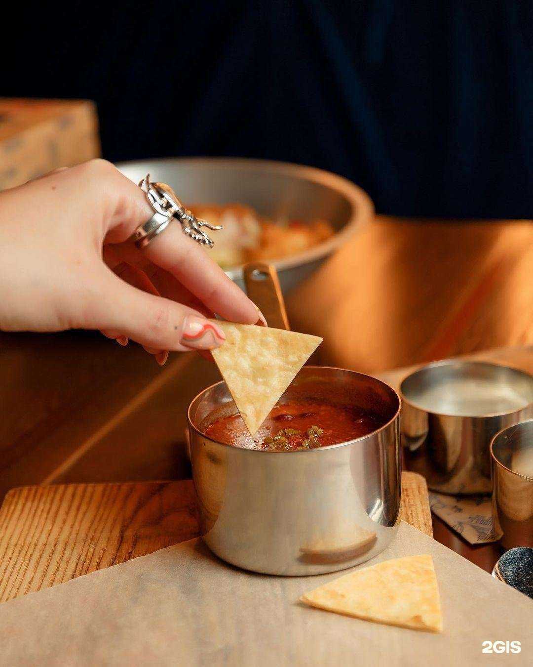 Отзывы на компанию DRINKS & BURGERS в Владивостоке c фото