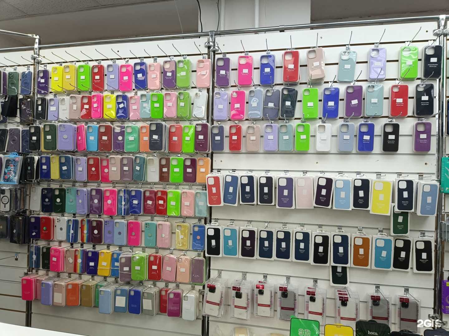 Отзывы на компанию Салон аксессуаров и ремонта мобильных телефонов в г. Казань c фото