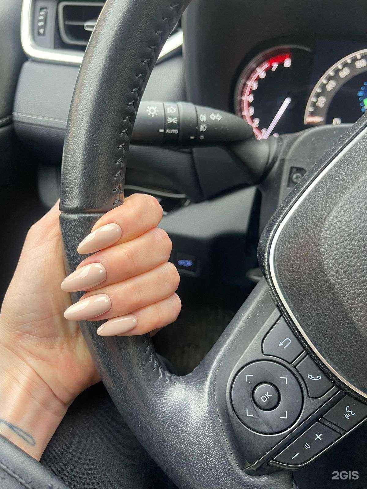 Отзывы на компанию Студия маникюра в Екатеринбурге c фото