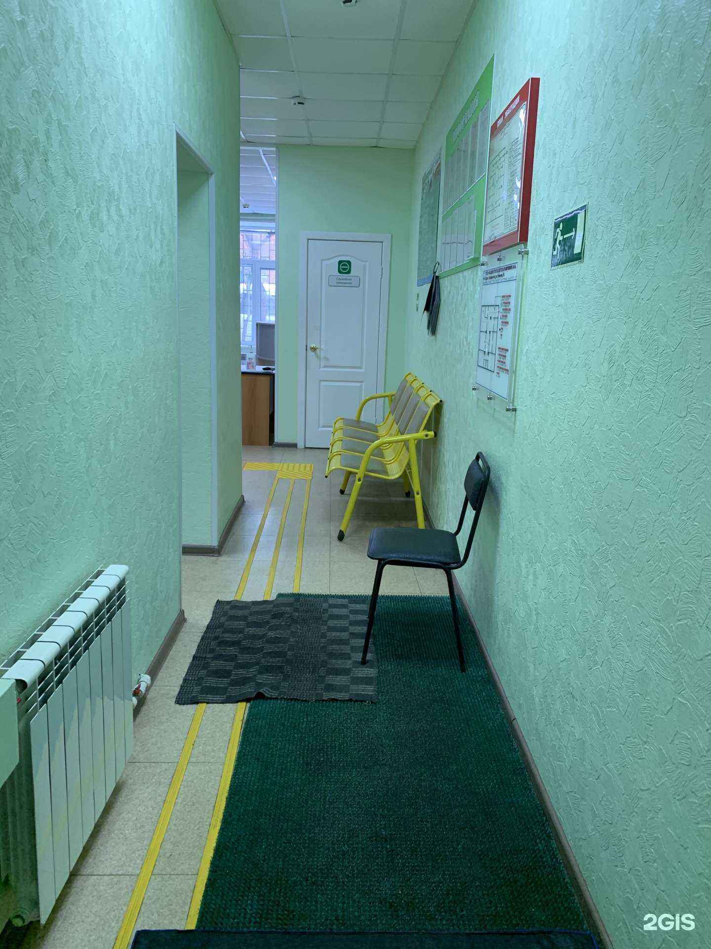 Отзывы на компанию Амбулаторно-поликлиническое отделение №2 в Владивостоке c фото