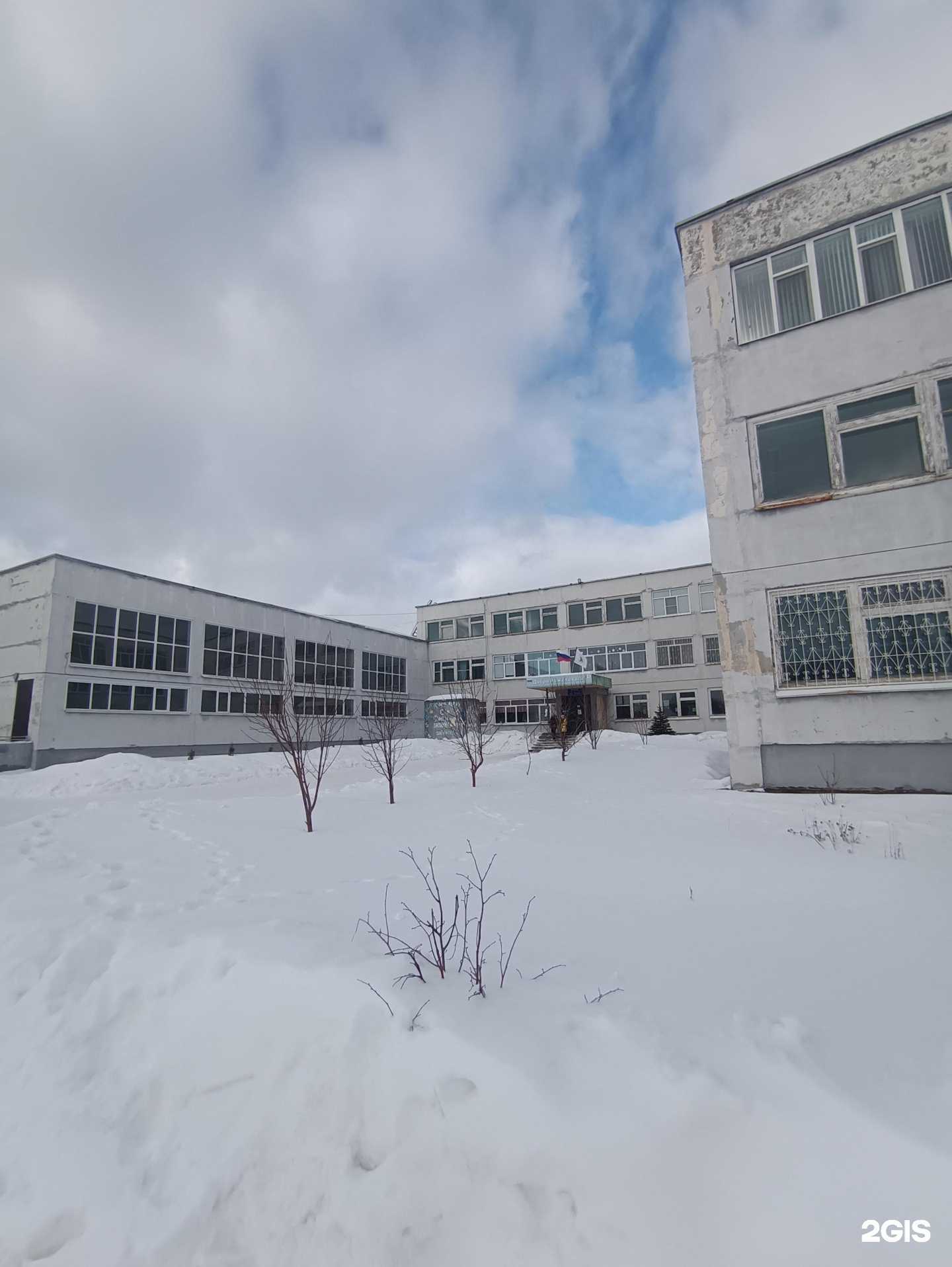 Отзывы на компанию Средняя школа №6 в Волжске c фото