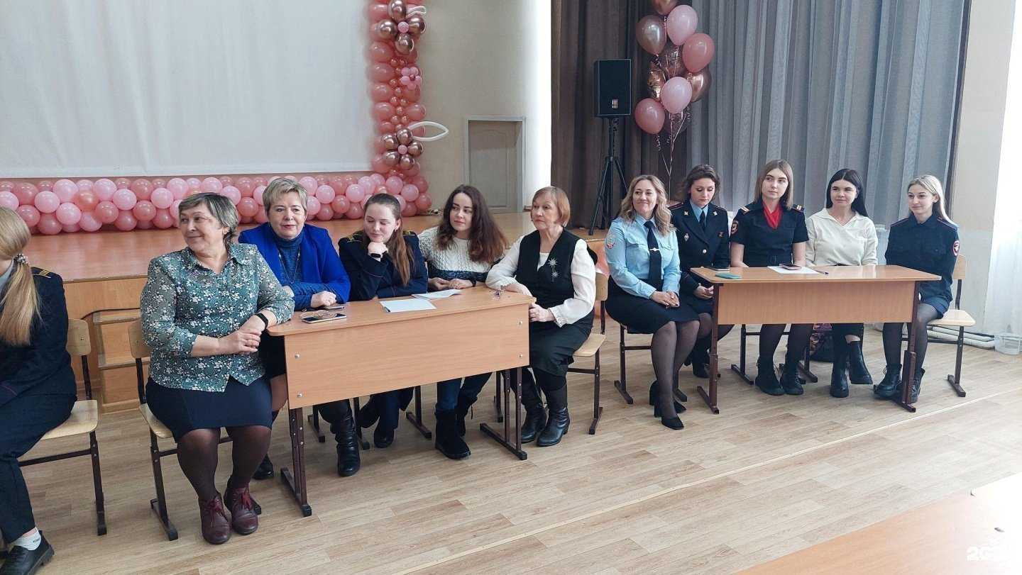 Отзывы на компанию Средняя школа №18 в г. Ачинск c фото