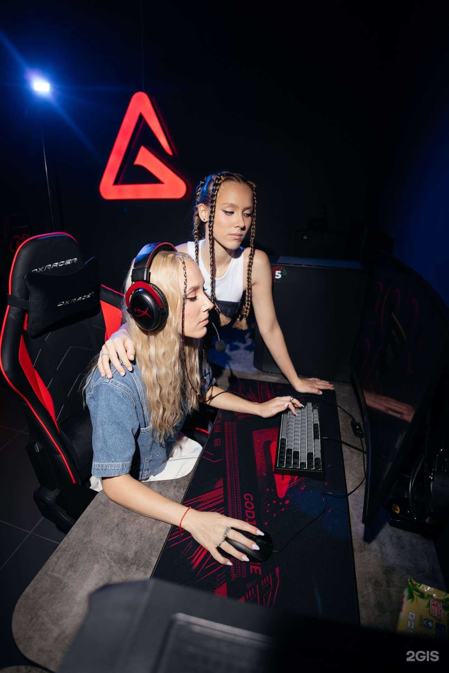 Отзывы на компанию Godji Cyber Lounge в г. Нижнекамск c фото