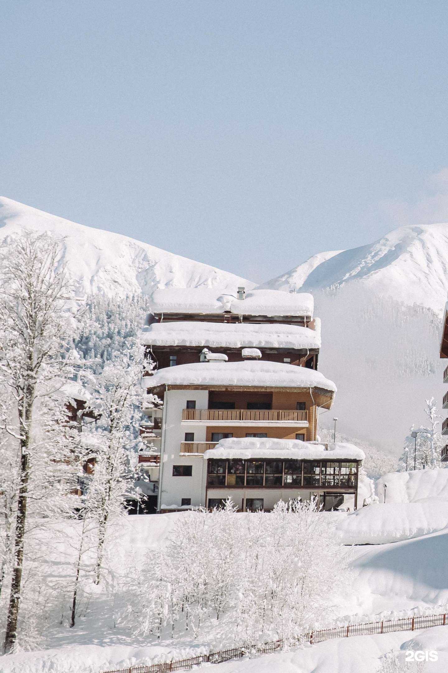 Отзывы на компанию Boogel Woogel bar&hotel в Сочи c фото